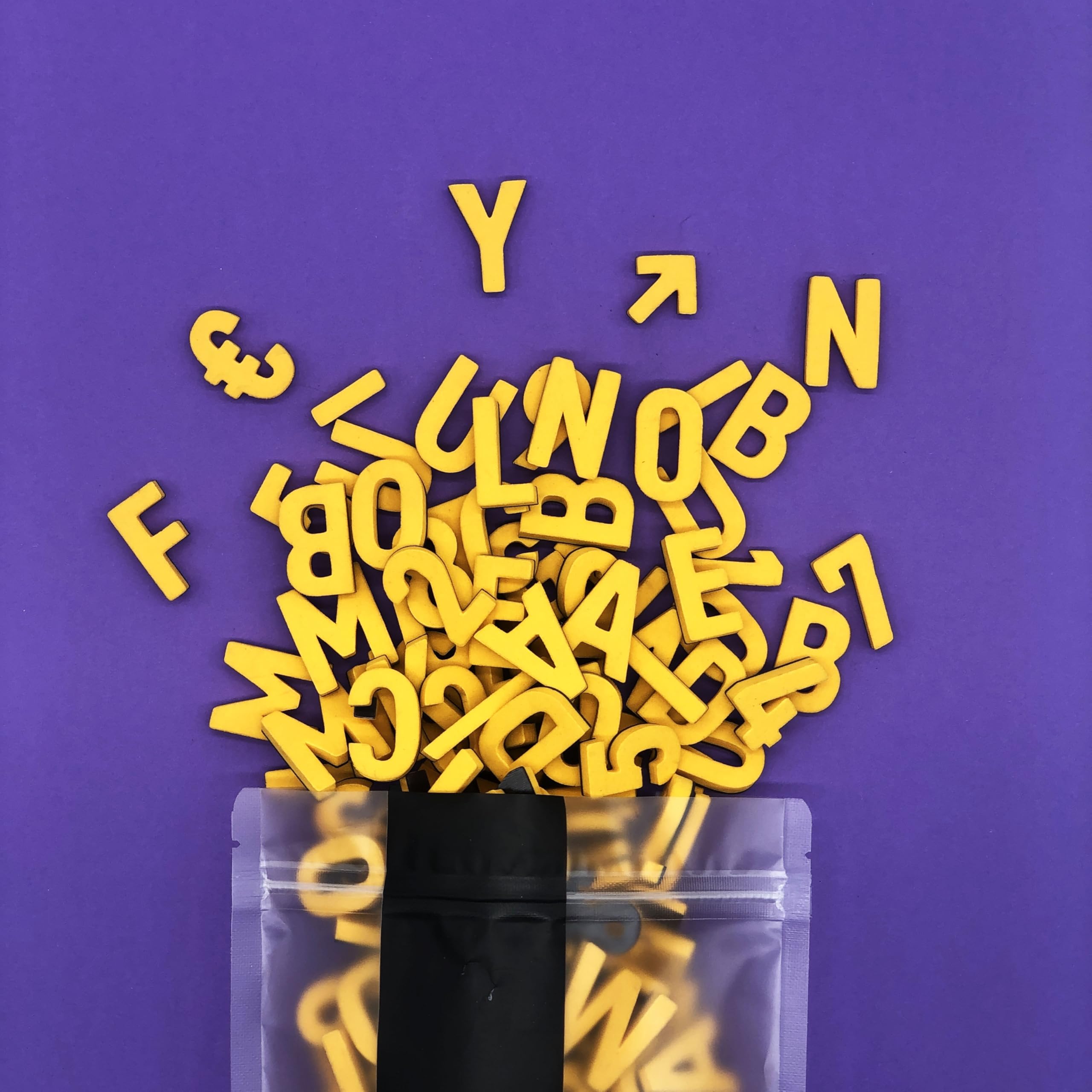 220 lettere e numeri magnetici (giallo)