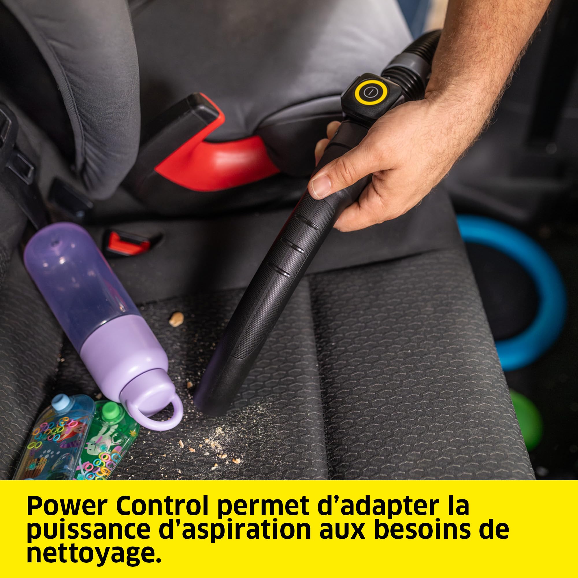 KÄRCHER Aspirateur Eau & Poussière WD 7 Control P S, 1400W, Cuve 30L, Flexible 3.5m. Télécommande 2en1, Nettoyage Filtre, Prise asservissement, Buses & Sacs. Soufflerie, Puissant et Intelligent