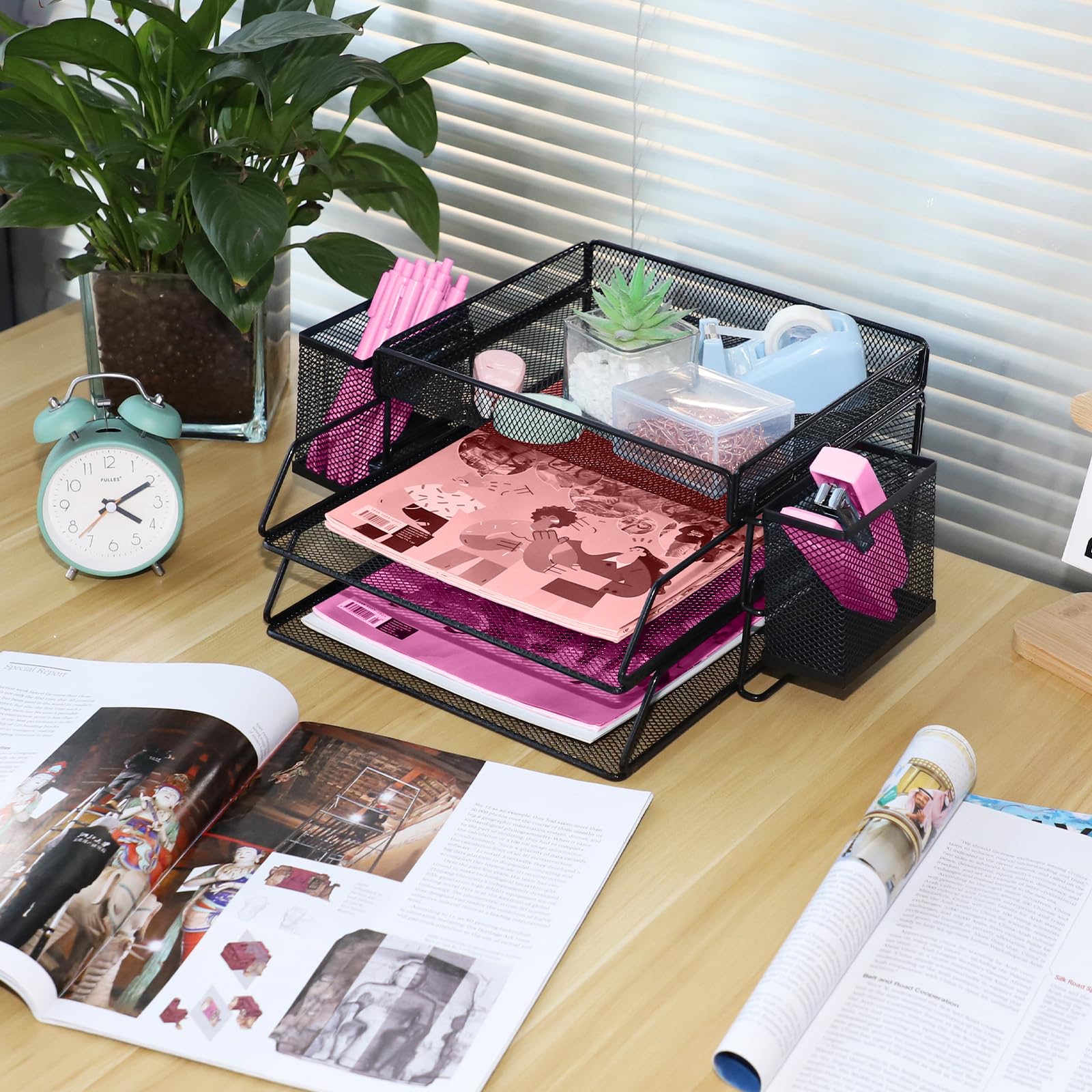 Stapelbare Briefablage aus Metall, Schwarz Schreibtisch Organizer mit 2 Dokumentenablage und 2 Stiftehalter, Mesh Schreibtischablage für A4 Dokument, Büroablage, Postkörbe
