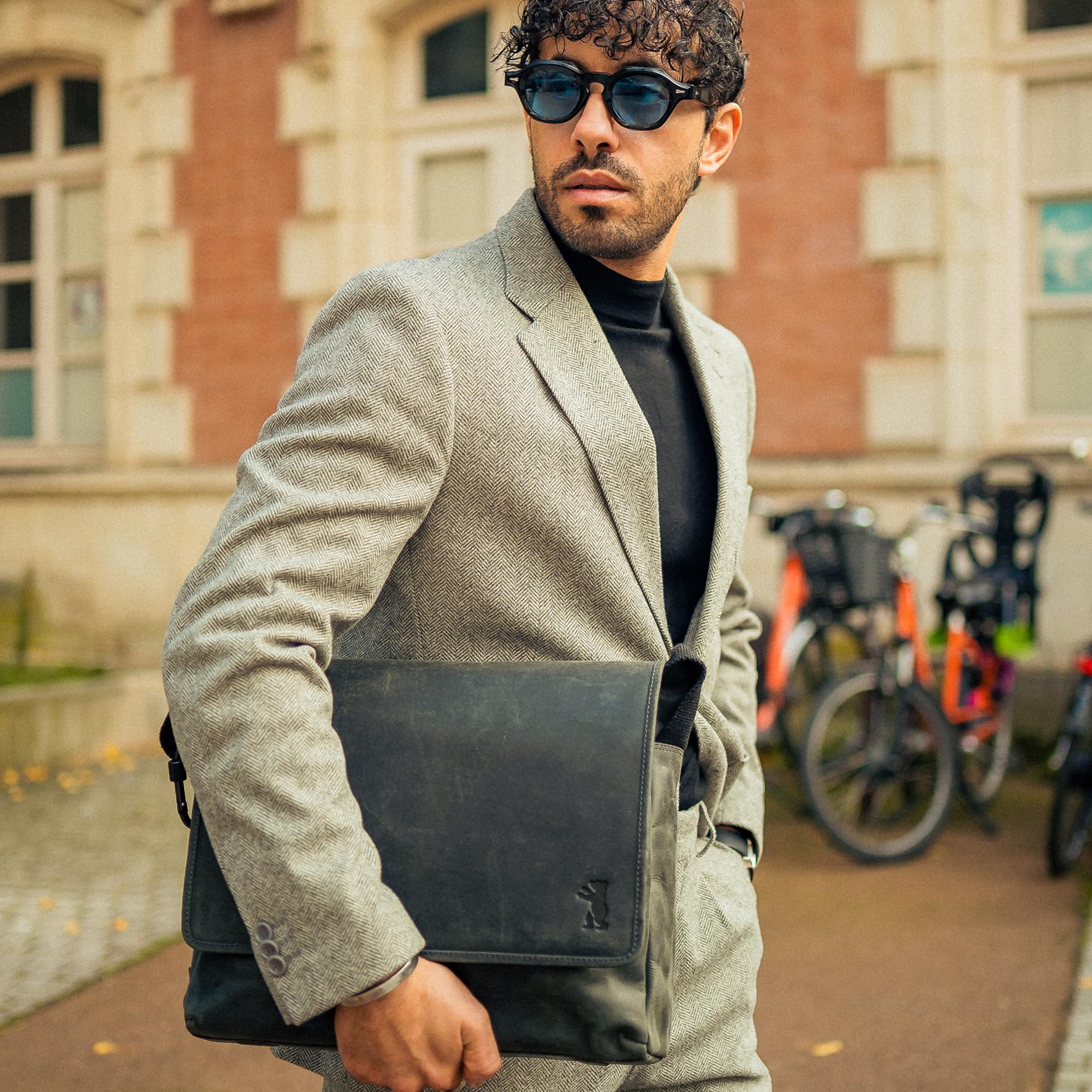Berliner Bags Vintage Umhängetasche X-Berg, Messenger Bag aus Leder, Schultertasche für Damen und Herren
