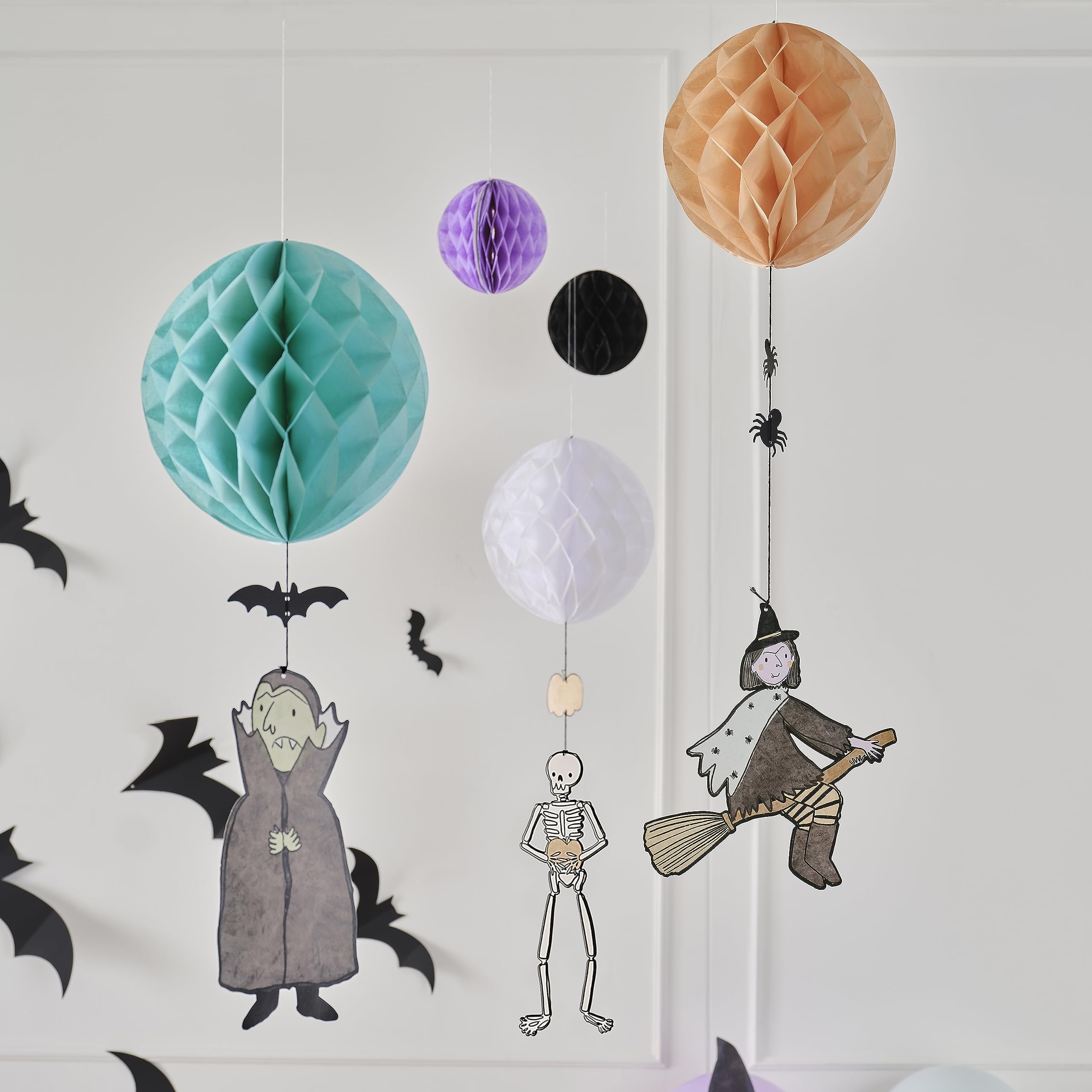 Ginger Ray Halloween Hanging Paper Honeycomb Party Decorations with Characters 5 Pack