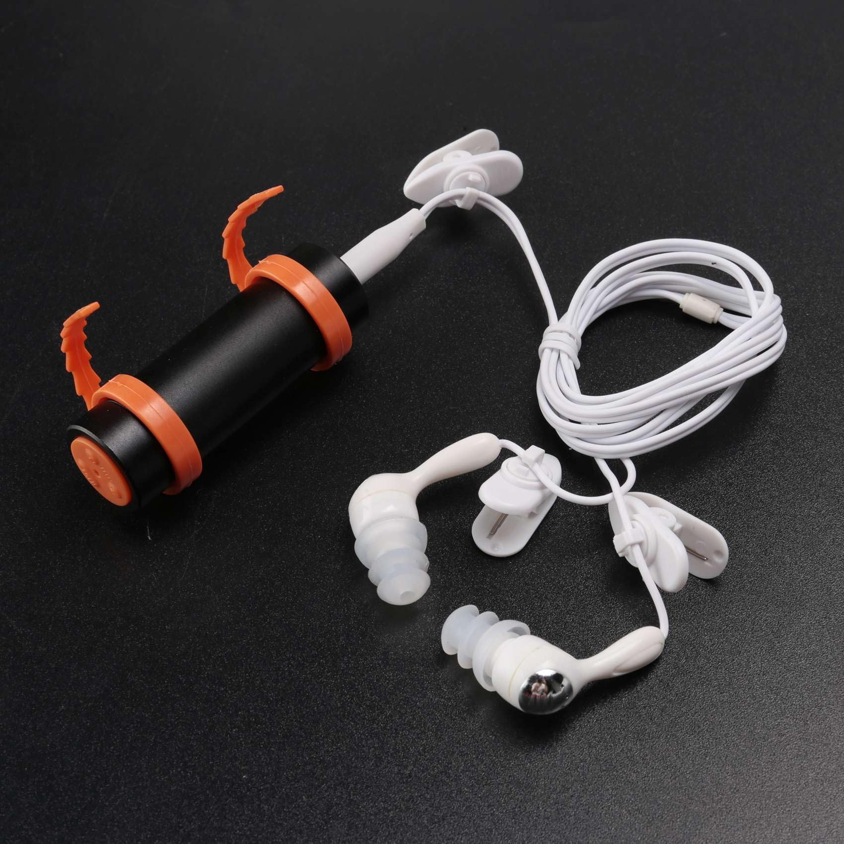 yasoe Lettore MP3 USB da 4 GB Impermeabile Nuoto Immersioni Surf Auricolare Nero Radio FM
