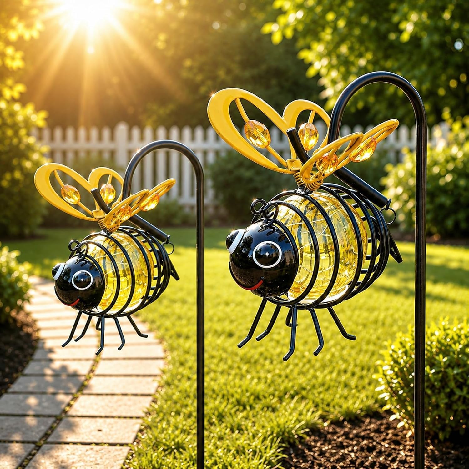 2 Pack Hanging Solar Lights,Ip65 Waterproof Bee Solar Lanterns with Spring Clips,LED Solar Lanterns for Outside,Hanging Solar Lights Outdoor Garden,Hanging Bee Solar Garden Lights Decor for Outside