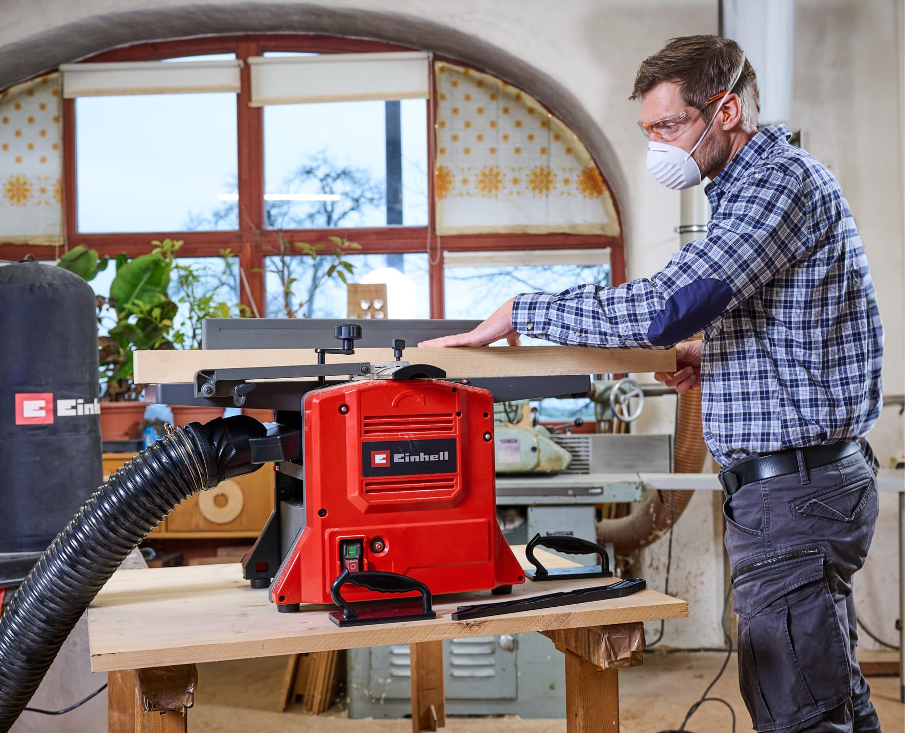 Einhell Pialla a filo spessore TC-SP 204/1