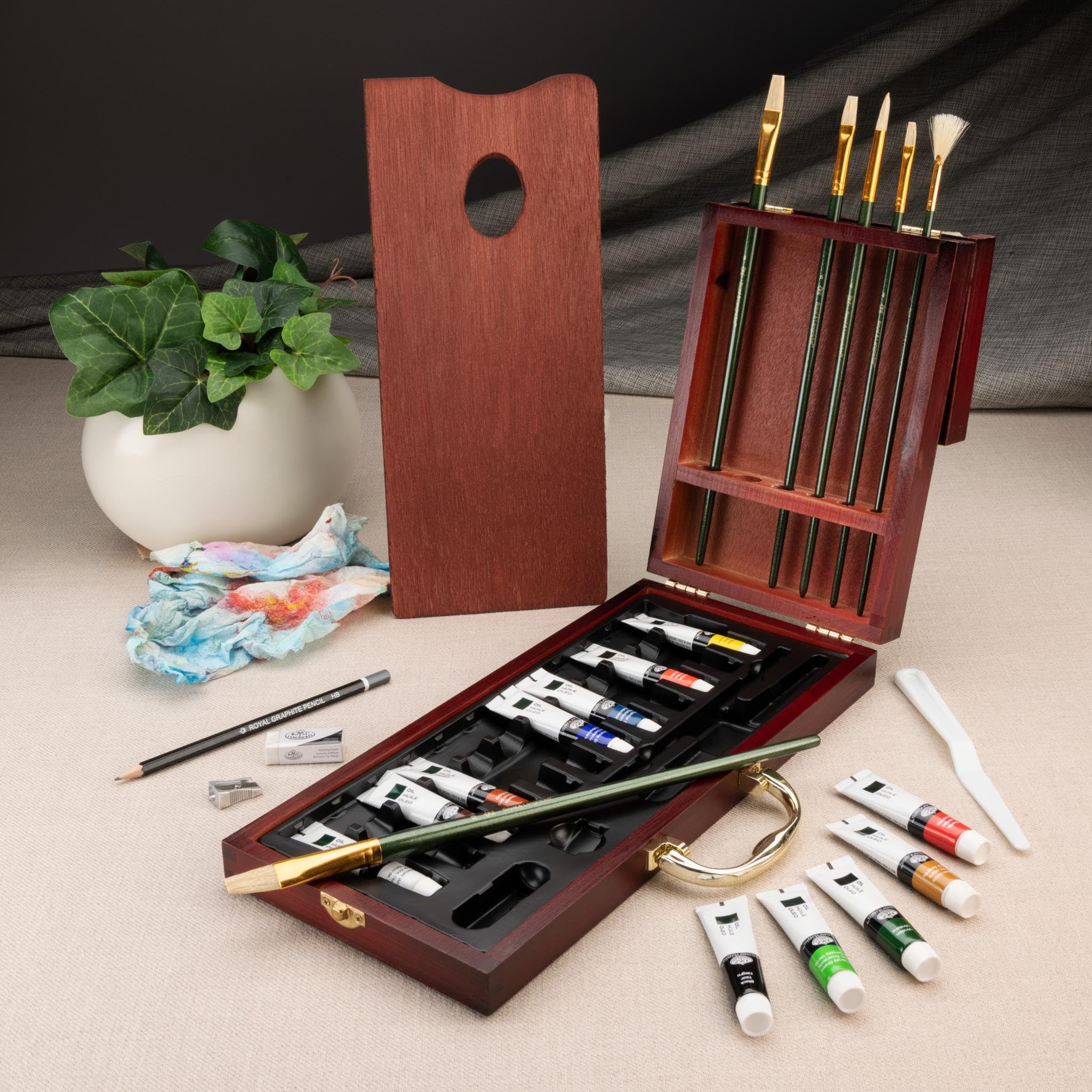 Amazon.com: Royal & Langnickel Wooden Box Art Set Oil 27PC