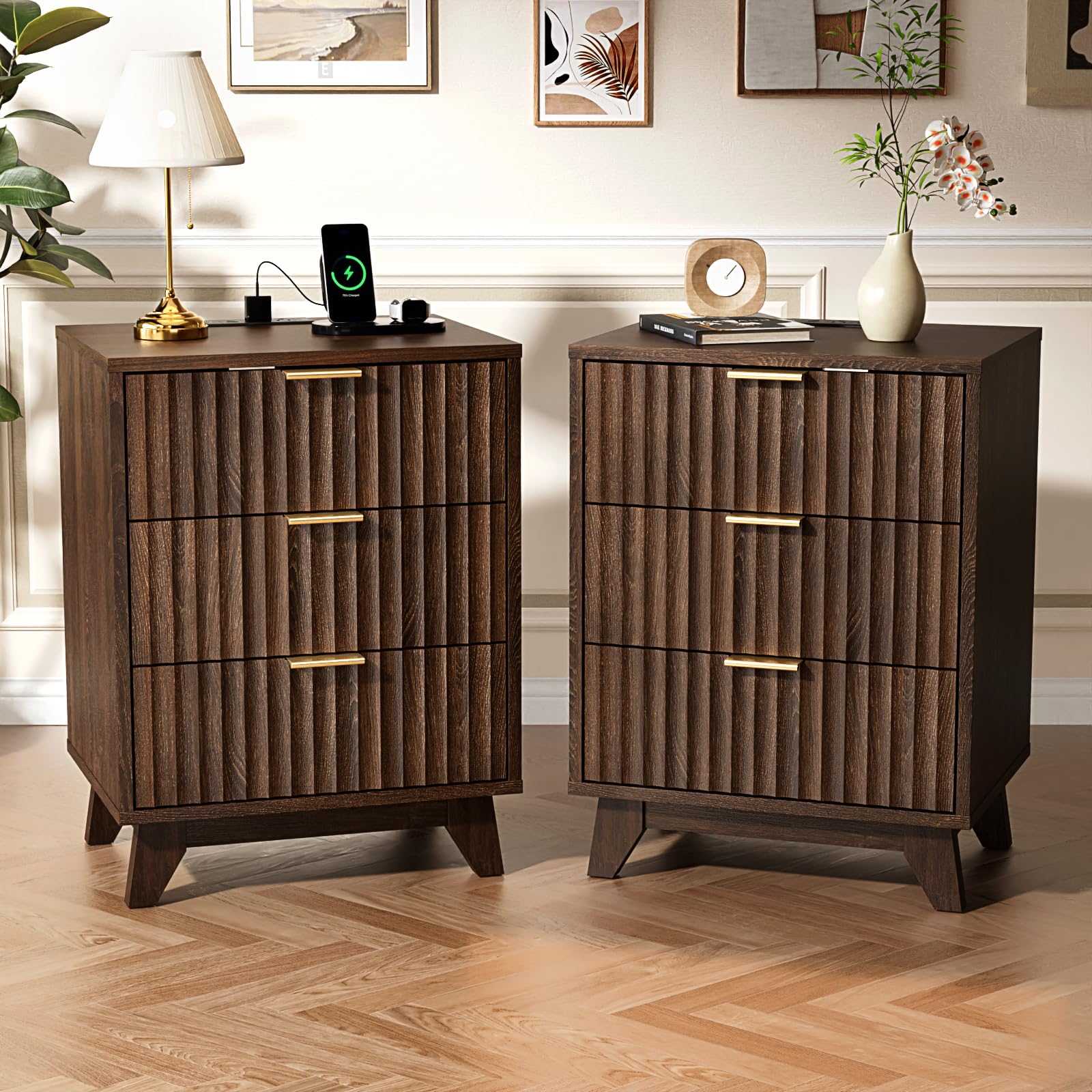 VINGLI Walnut Nightstands Set of 2 with Charging Station, Fluted Nightstand 3 Drawer Night Stand, Mid Century Modern Night Stand for Bedroom, Fluted Bedside Table/End Table/Side Table, 2 pcs