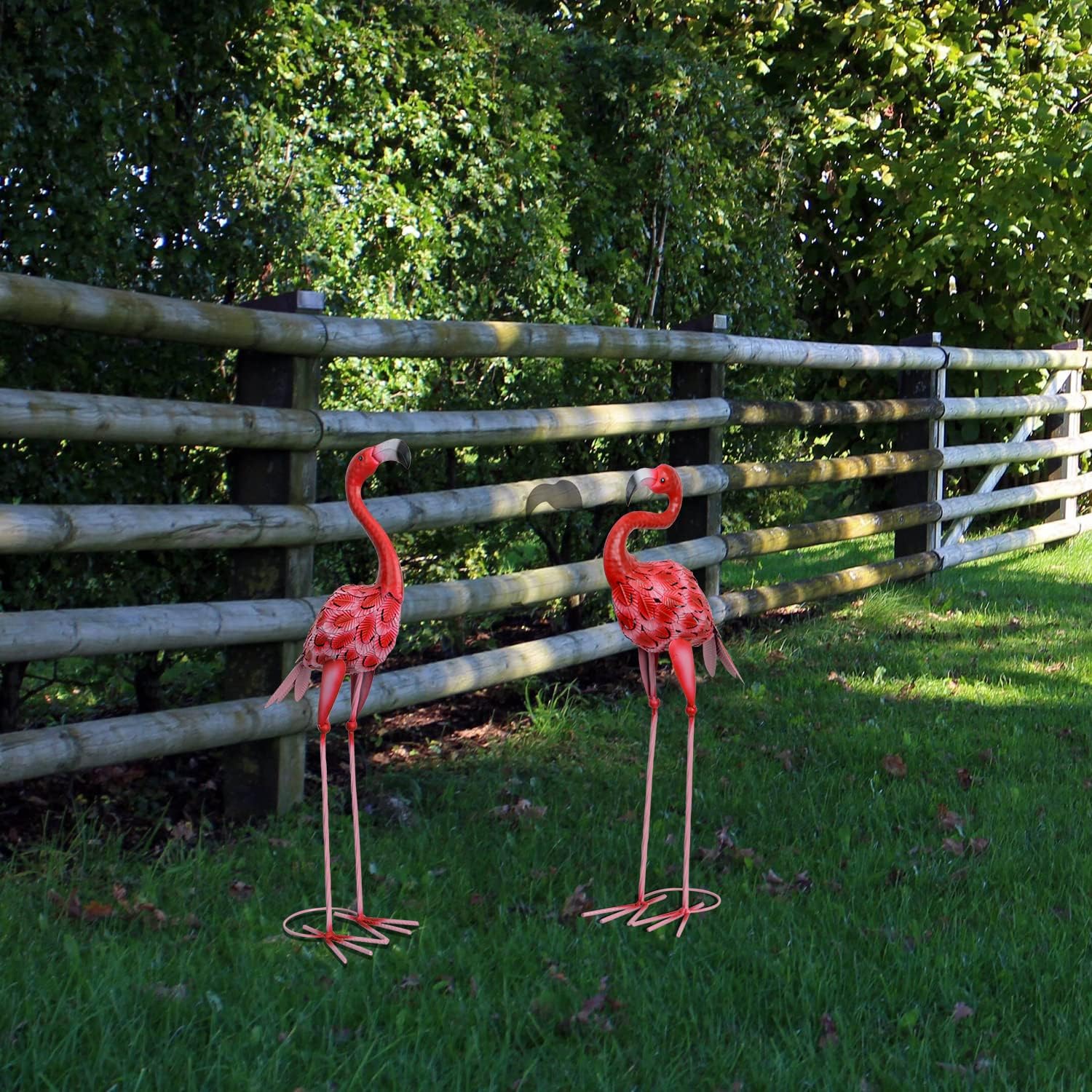 2Pcs Flamingo Outdoor Statues, Metal Flamingo Yard Art Decor for Garden Home Patio Yard Display