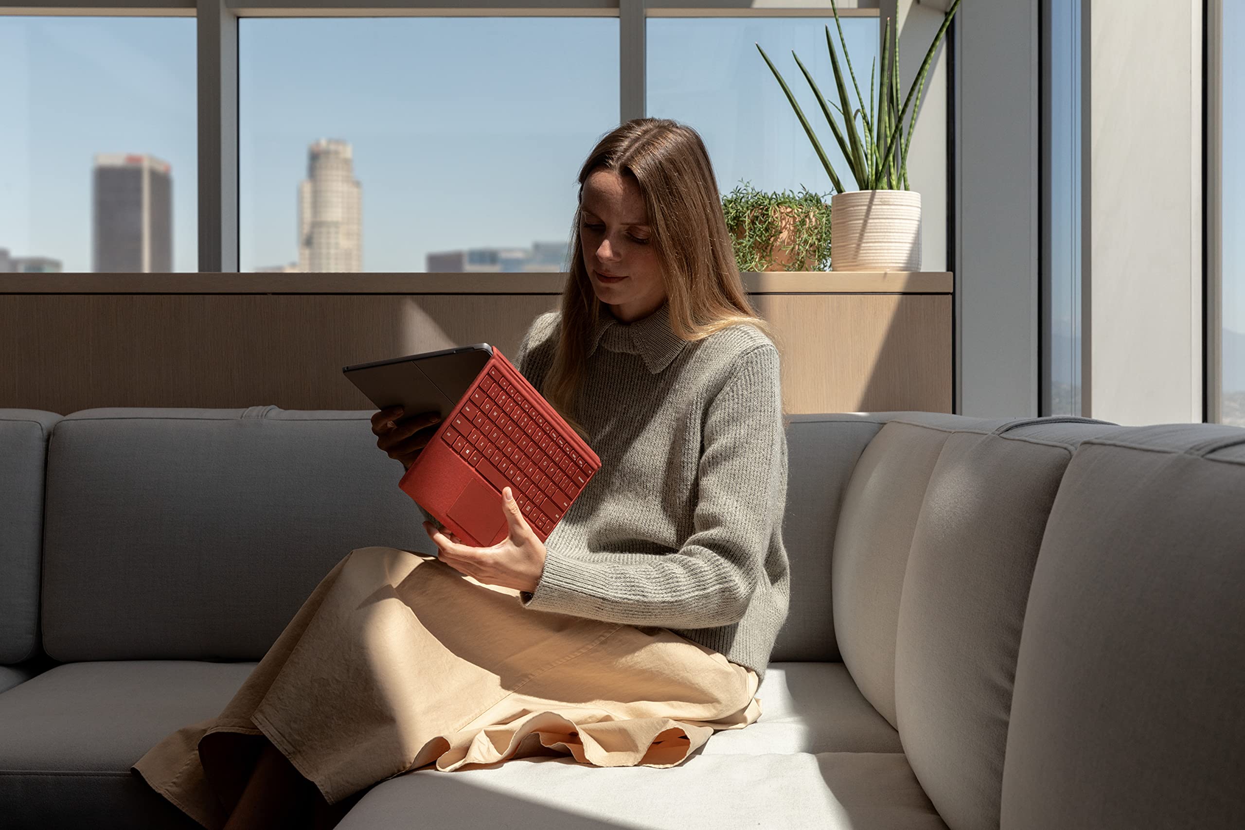 2019 Microsoft Surface Pro 7 con Intel Core i5-1035G4 (12.3-pollici, 8GB RAM, 128GB SSD) Platino (Ricondizionato)