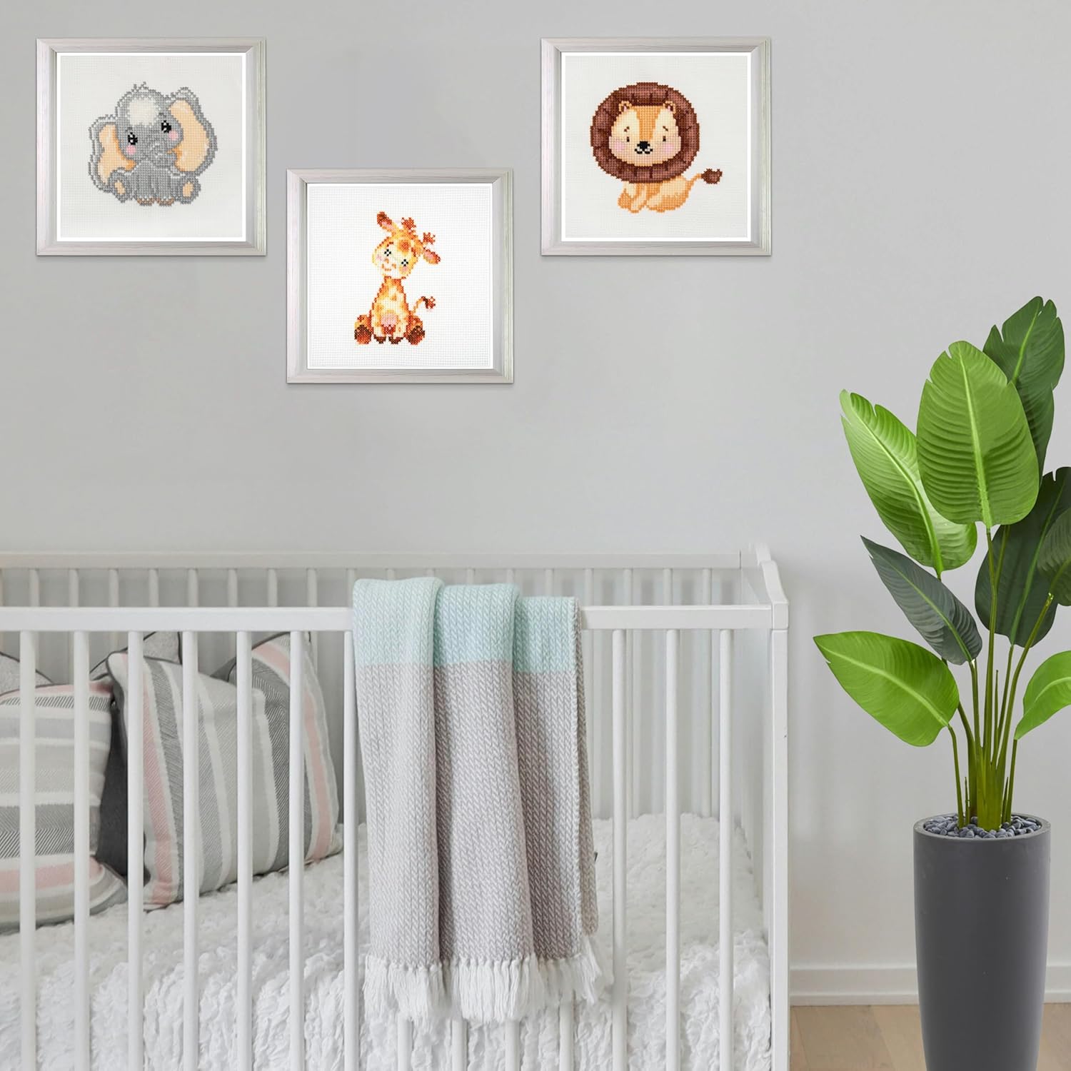 Trimits 3PK Cross Stitch Bundle – Counted Embroidery Kit, Beginner & All Level Starter Set, Complete with Instructions & Thread Children Wall Home DIY Décor – 13x13cm – Giraffe, Elephant, Lion