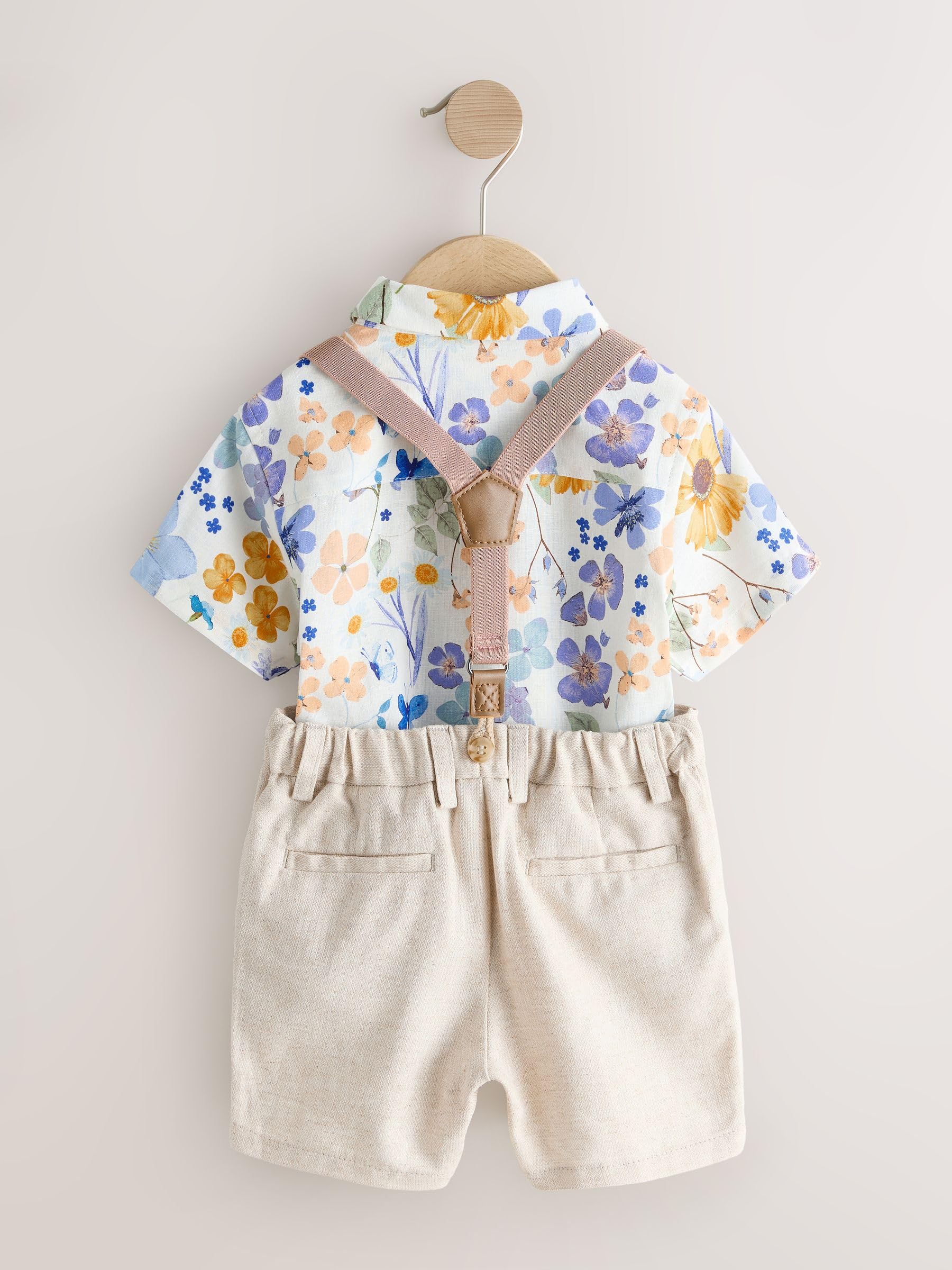 NEXT Ragazzo Completo con camicia, shorts e bretelle