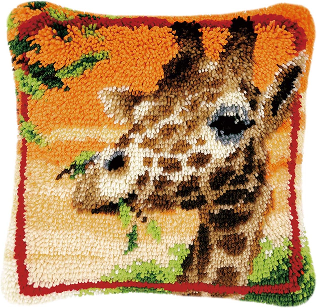 clubevy Latch Hook Kits DIY Throw Pillow Cover Crochet Crafts for Beginner Kids and Adults Handmade Crafts Home Decoration Festival Birthday Gift,Giraffe 17 * 17 inch