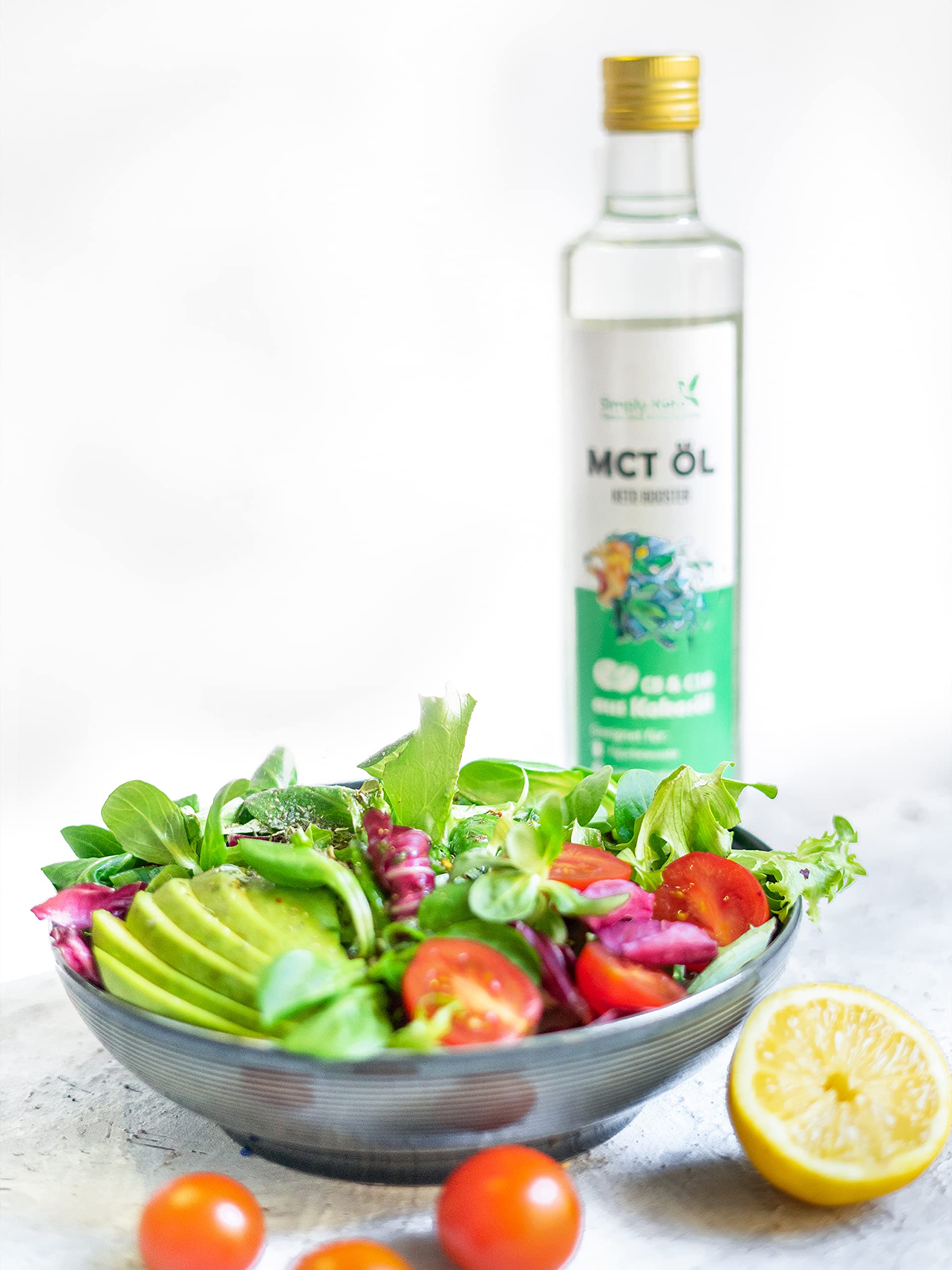 Simply Keto MCT Öl (3x500ml) - Keto Booster aus 100% Kokosöl - 70% Caprylsäure C8 und 30% Caprinsäure C10 - Vegan & Palmölfrei - Optimal für ketogene Ernährung & Bulletproof Coffee - 3x500ml