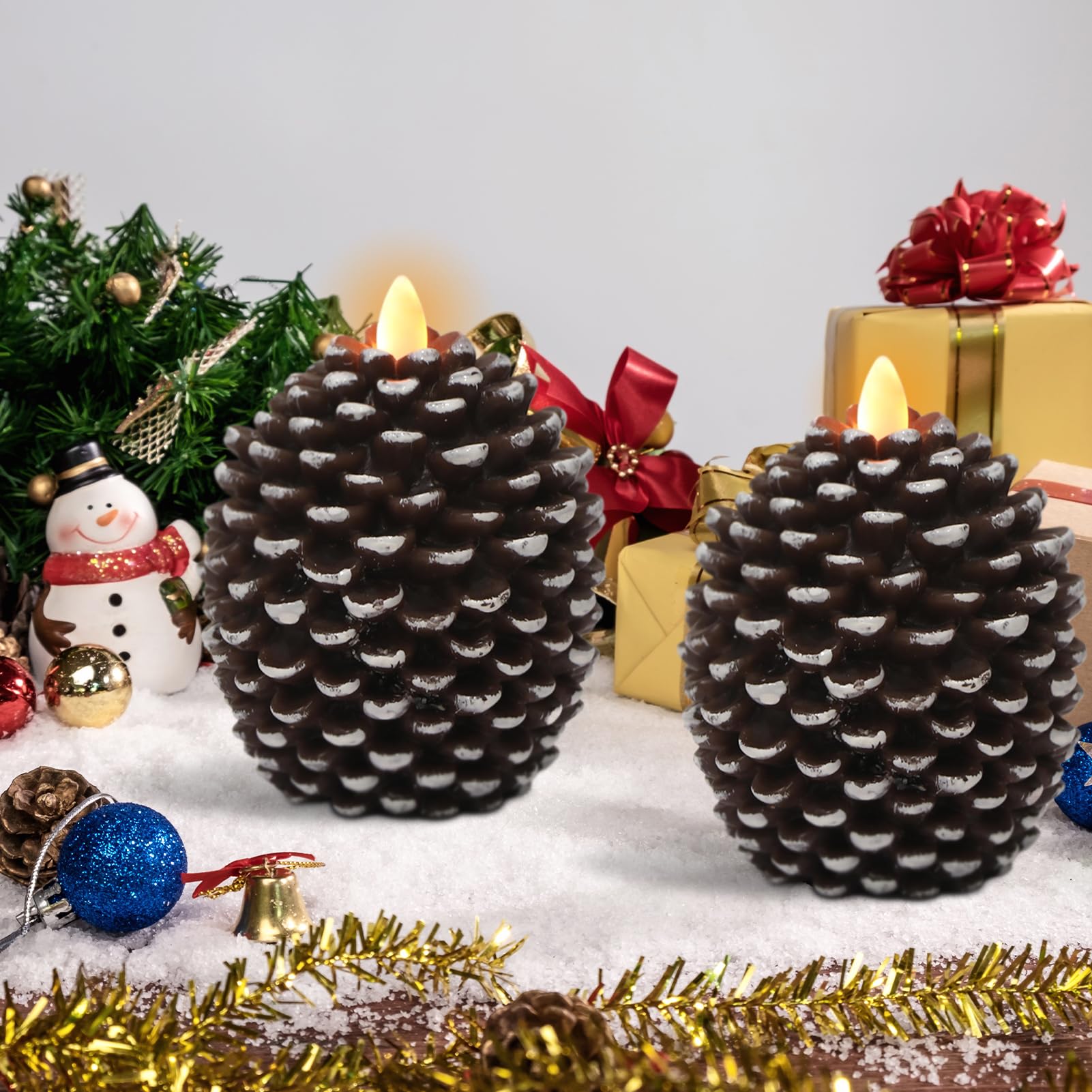 Wondise Candele senza fiamma con timer 6H, stoppino tremolante a batteria, candele in vera cera a forma di pigna, per decorazione di interni e festività, set di 2, marroni (8,9 x 11,9 cm)