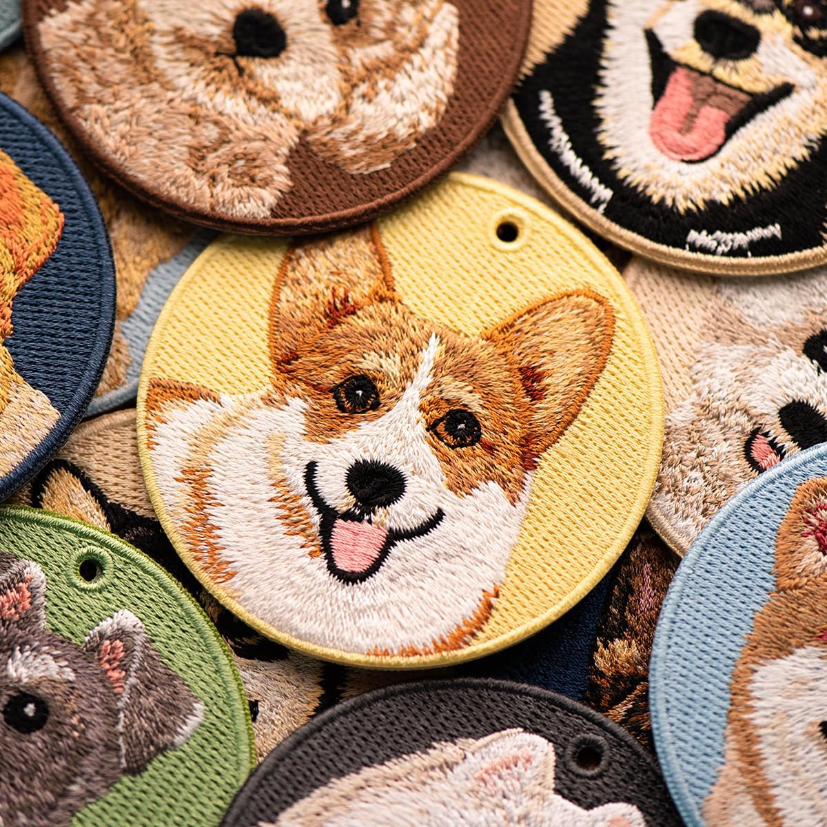 MC Fashion Double-sided Embroidered Cute Dog Portrait Keychain Accessory - Creative Gift Pendant Charm for Bags and Backpacks