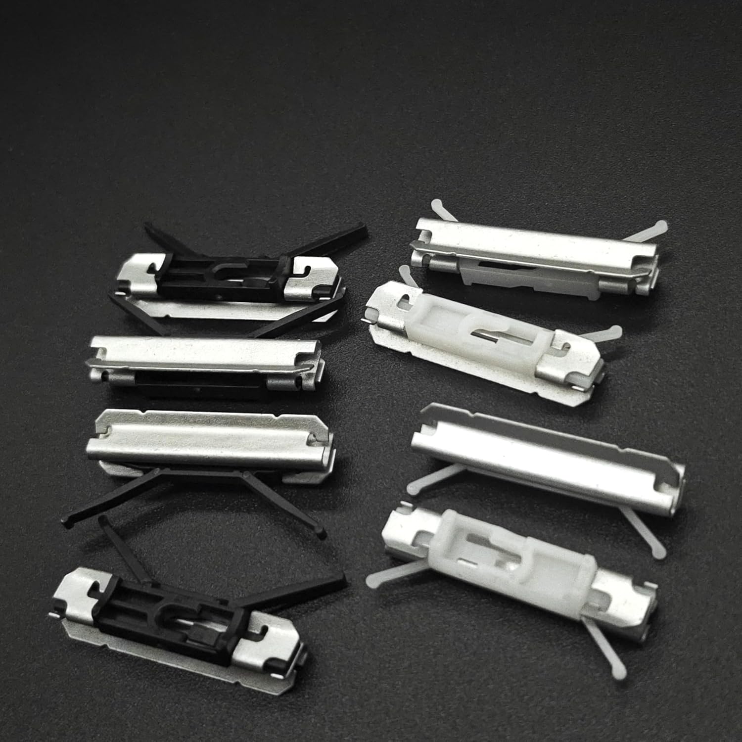 4 Set Windshield Fastener Clip for BMW X3 X4 2011 2018 For BMW X3 X4 2011-2018 Window Trim Body Mounting Clips 51-13-7-379-033 51-13-7-232-420