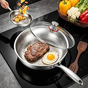 26 cm Non-Stick Honeycomb Pan with Lid and Wooden Spatula Titanium Pan Stainless Steel Induction Base Suitable for All Hobs Oven and Dishwasher Safe PFOA Free for Breakfast