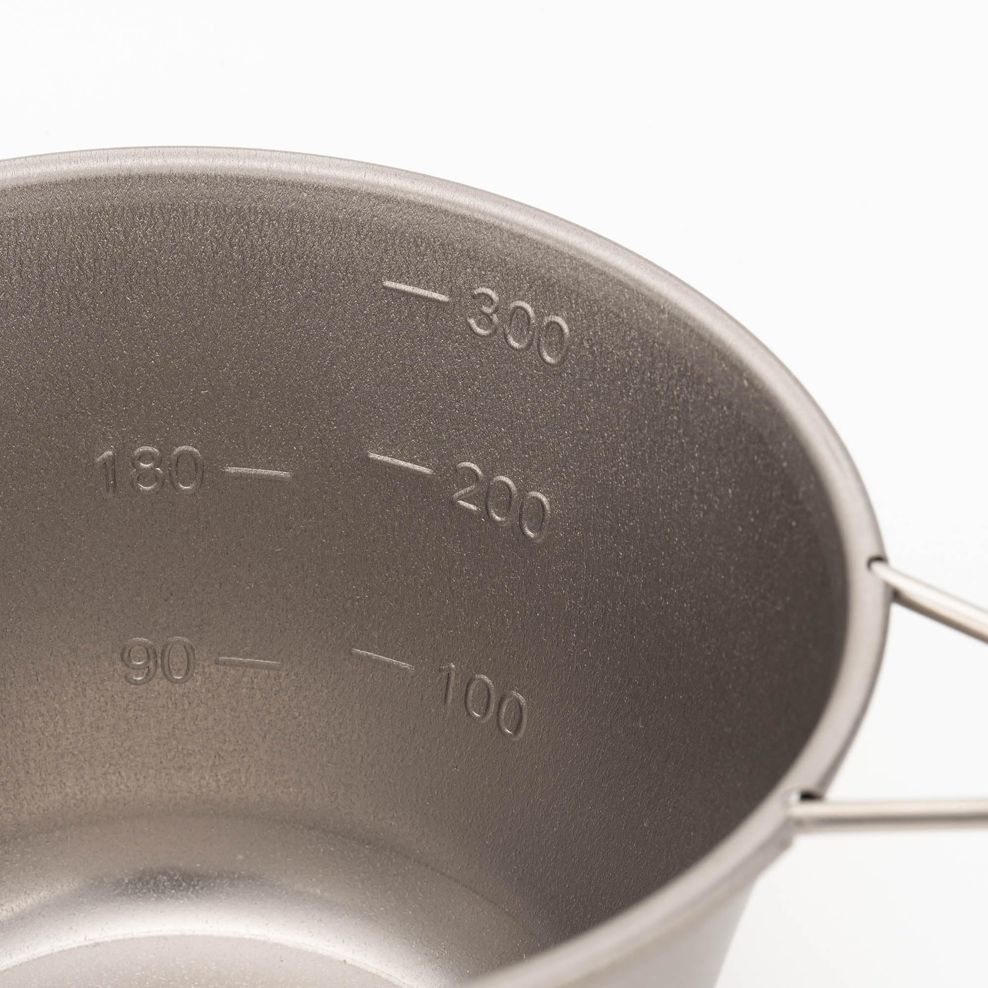 Pot Profond en Titane avec Couvercle