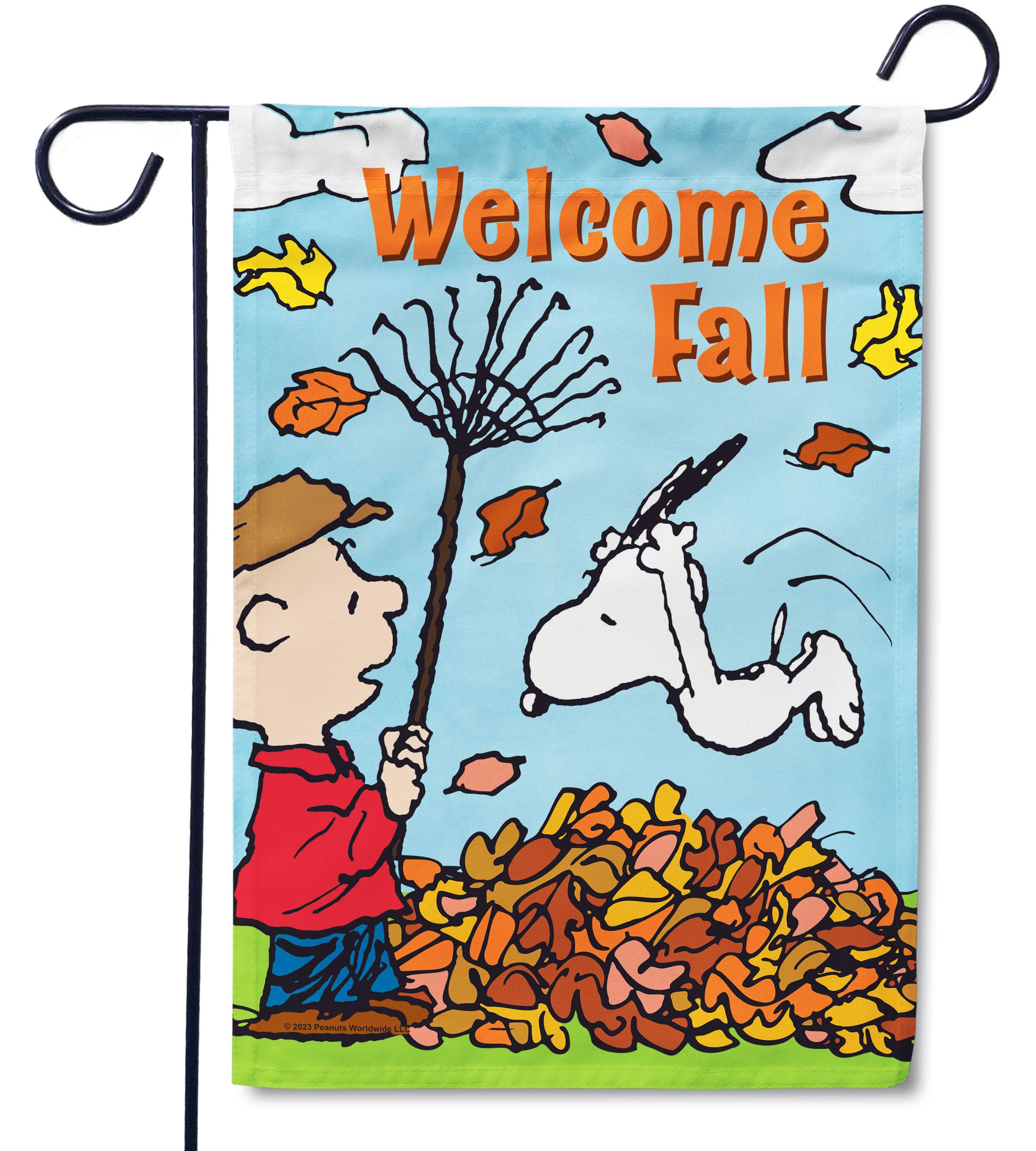 Amazon.com : Flagology.com, PEANUTS® Fall Leaf Pile Plunge