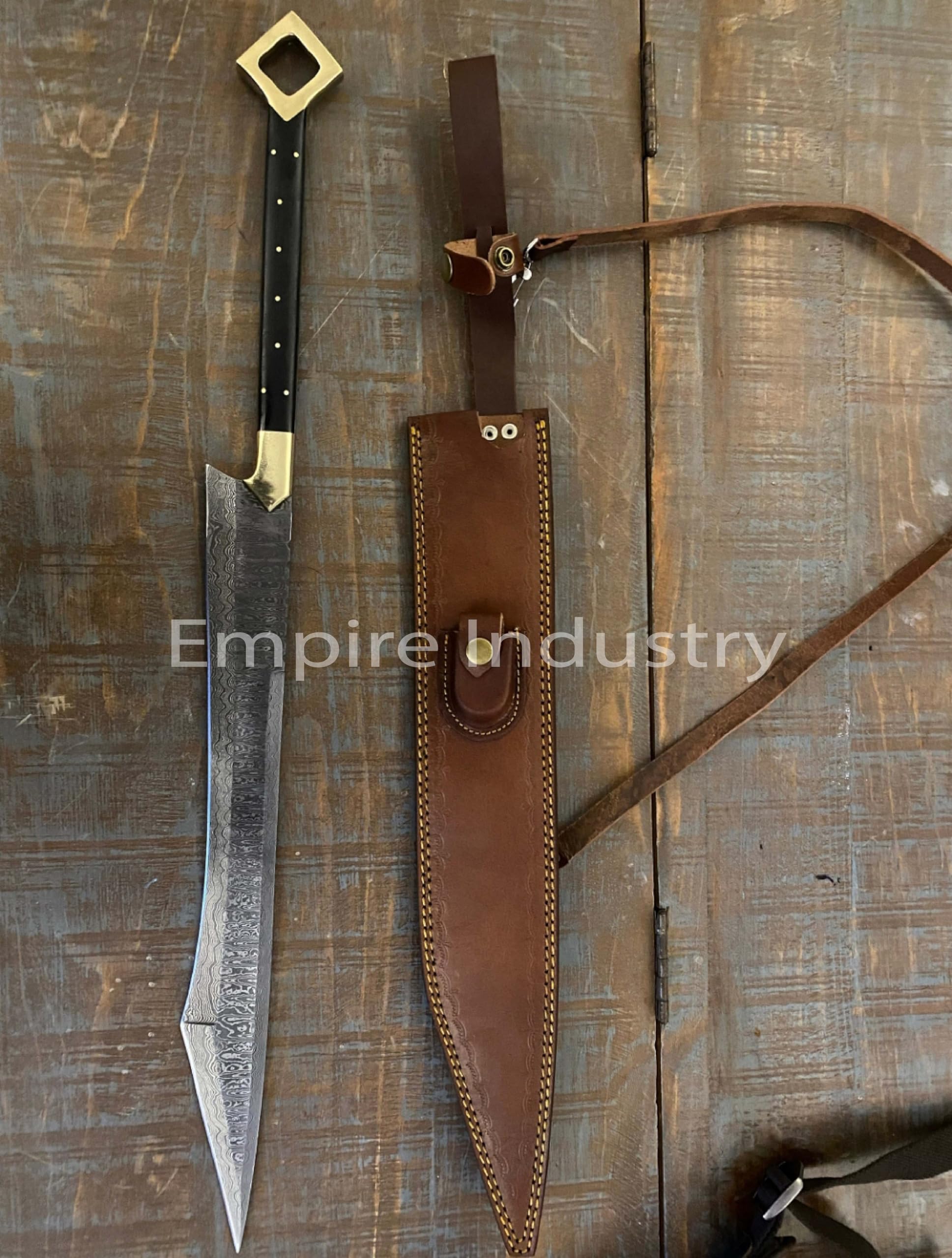 Empire - 30 Inch Long Handmade Damascus Steel Full Tang Hunting Sword With Leather Sheath