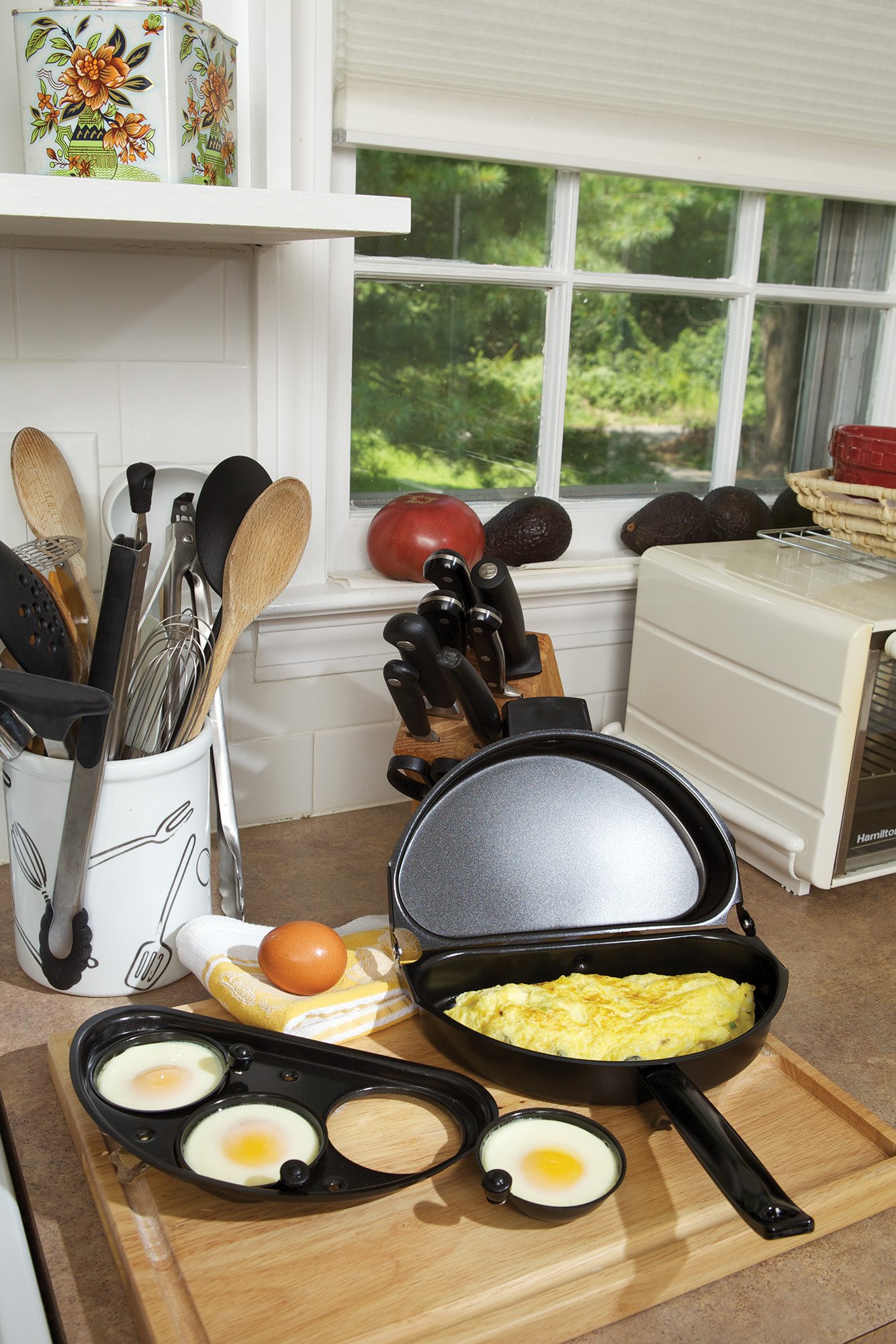 Fox Run Non-Stick Omelette Pan with Egg Poacher Set, 11.25 x 9.5 x 2.5 inches, Metallic