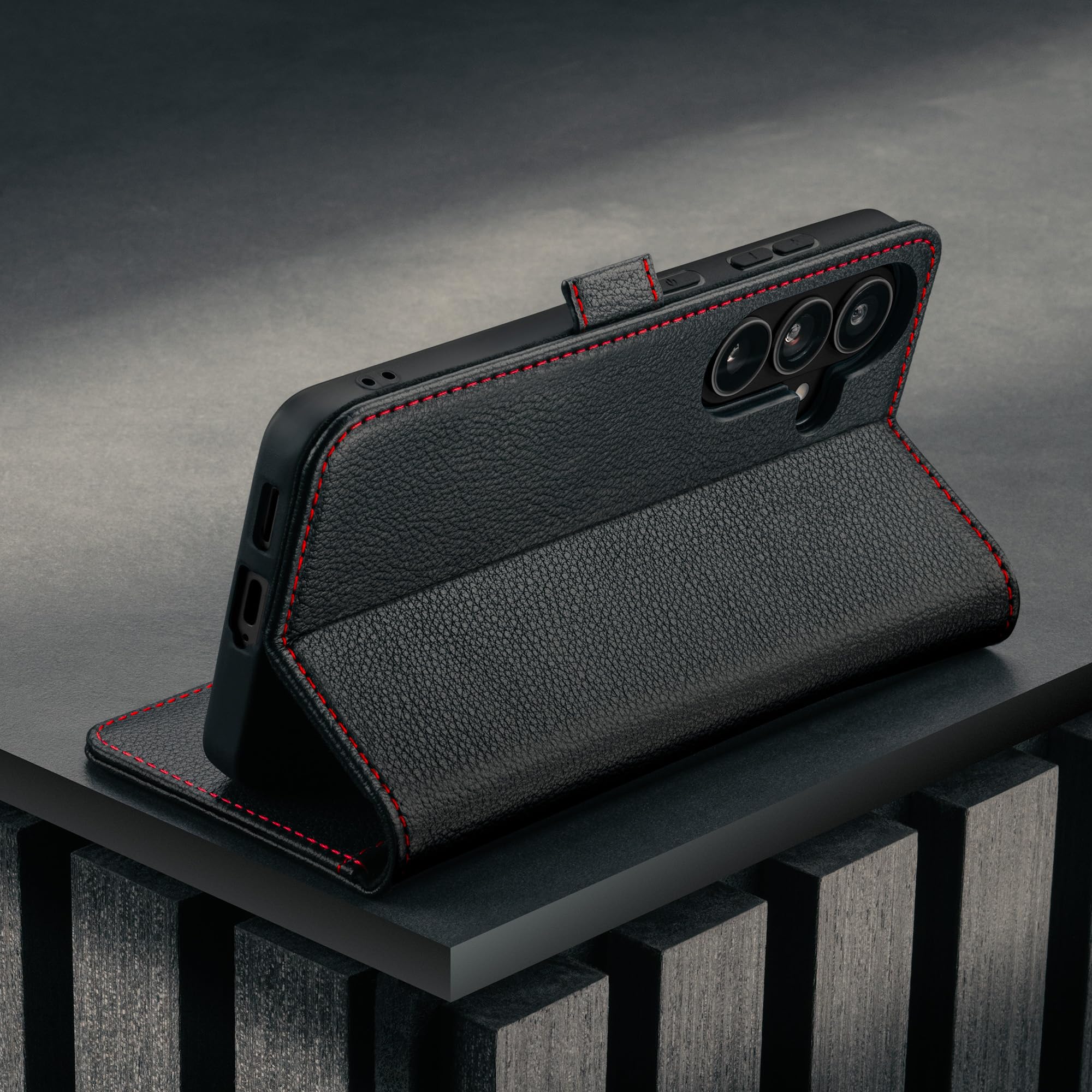 TORRO Hülle kompatibel mit Samsung Galaxy S26 5G 2026 - Premium Leder Hülle mit Standfunktion und Kartenfächern (Schwarz)