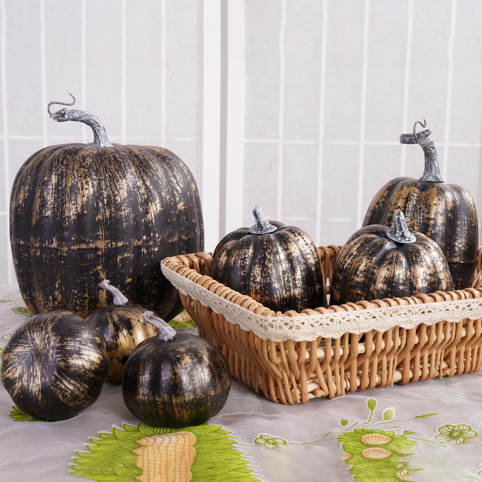 Benjia 8 Pezzi Zucche Decorative Autunnali, Velluto Grande Piccolo Esterno Schiuma di Finte Zucche Artificiali Decorazioni per la tavola del Halloween Festa del Raccolto Ringraziamento (Arancione