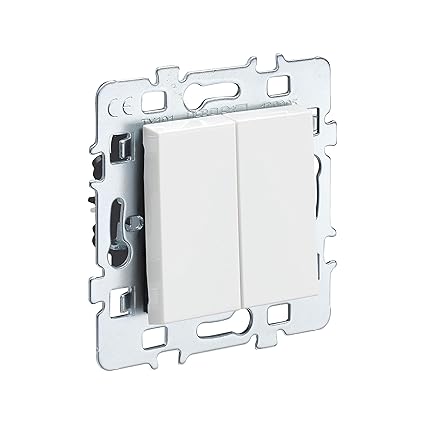 Two-way switch standard electrical sockets extra flat socket wall socket wireless two-way switch casual VV double wall socket + white cover + metal bracket