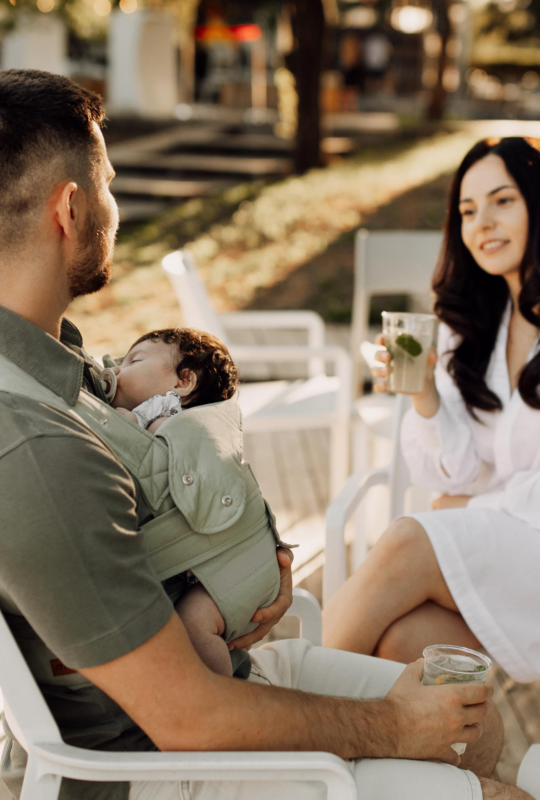 marsupi Breeze Mochila Portabebés - Para Bebés y Niños Hasta los 15 kg - Ligera y Aireado, Con Sistema de Sujeción Fácil y Resistente - Algodón Orgánico-Pistacho L