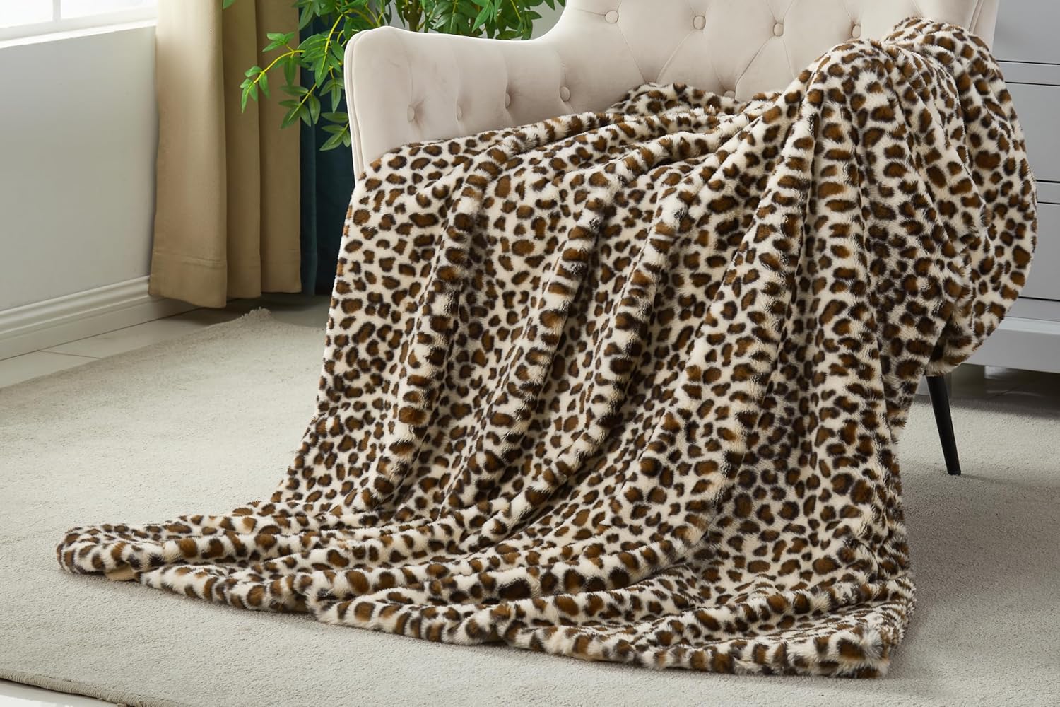 JONIYEAR Cozy Plush Brown Cheetah Faux Rabbit Fur Throw Blanket 50" x 60",Decorative Thick Fuzzy Leopard Lap Blankets for Women, Soft Fluffy Animal Printed Warm Shaggy Blanket for Winter Fall, Beige - Image 6
