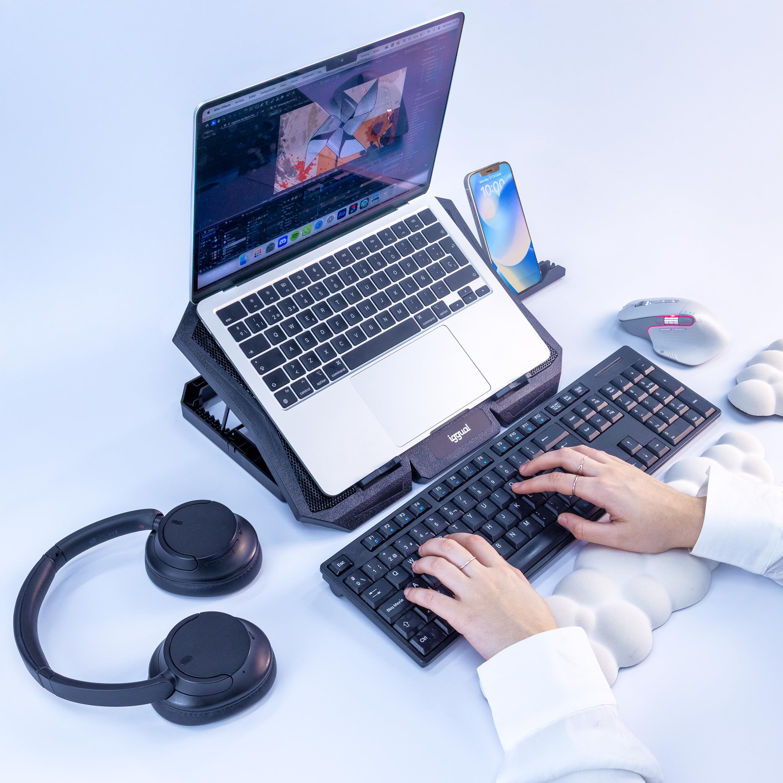 iggual – Base di Raffreddamento Portatile fino a 17” con 6 Ventole Silenziose e Supporto per Smartphone, Supporto Regolabile con 7 Angolazioni e Luce LED Blu, Include Cavo USB-A (RP6V17)
