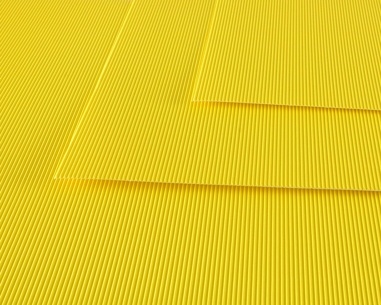 CANSON Roll of Corrugated Paper 500 x 700 mm (992607 Yellow)