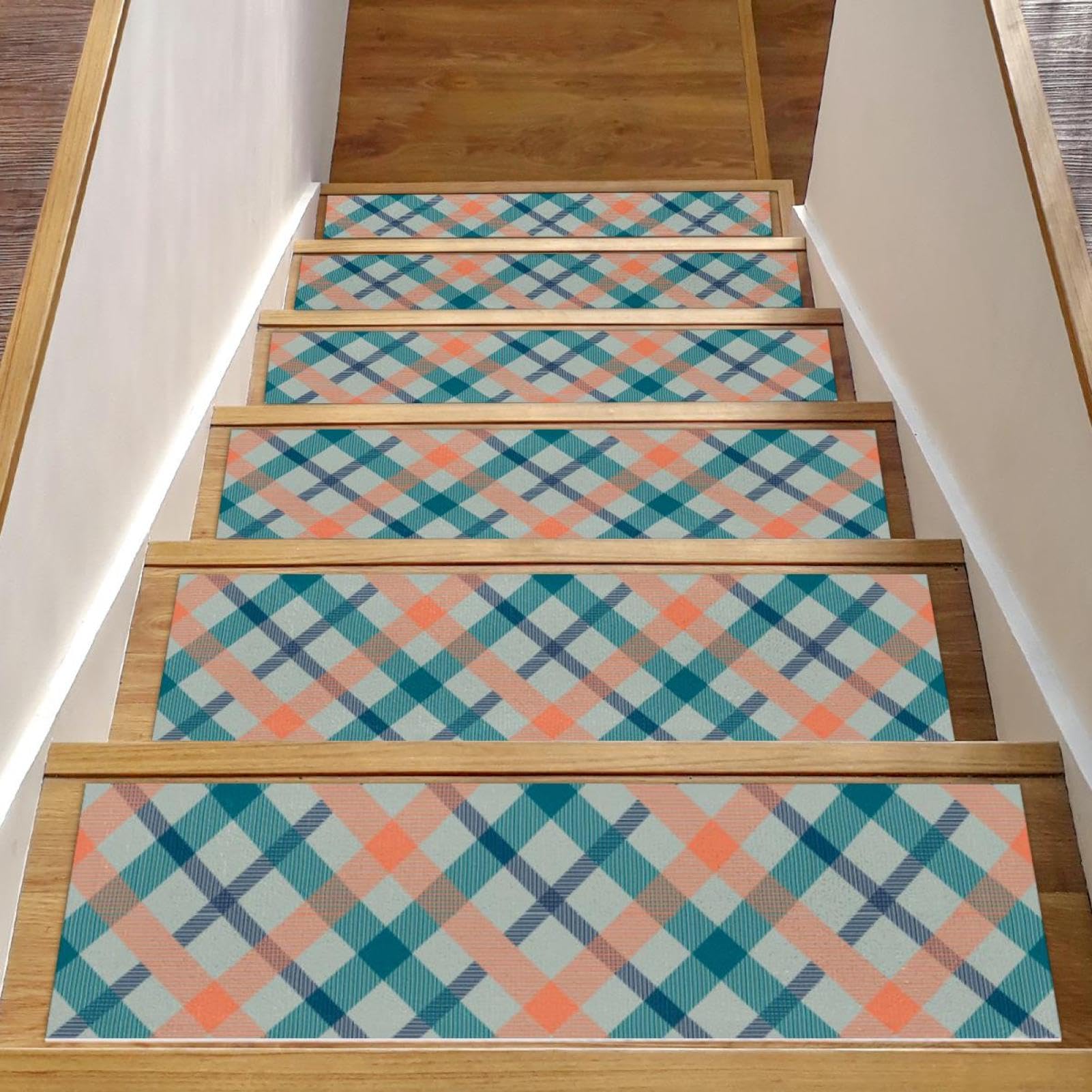 Tapis d'escalier antidérapants contre les glissades sur les marches en bois intérieures