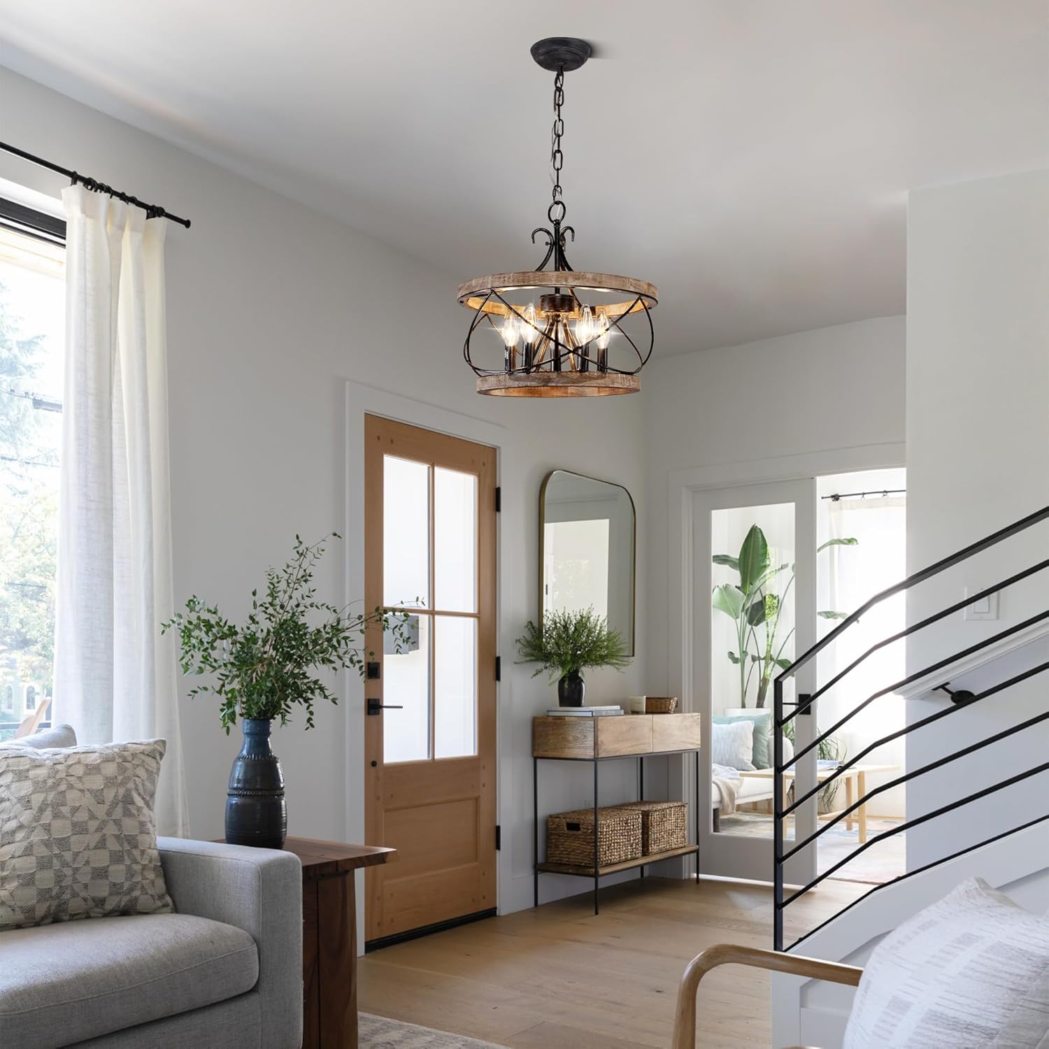Farmhouse Chandelier, 5-Light Rustic Industrial Pendant Light Fixture with Double Wooden Rings, Adjustable Chain Hanging Lighting for Dining Room Kitchen Island Living Room Hallway Entryway