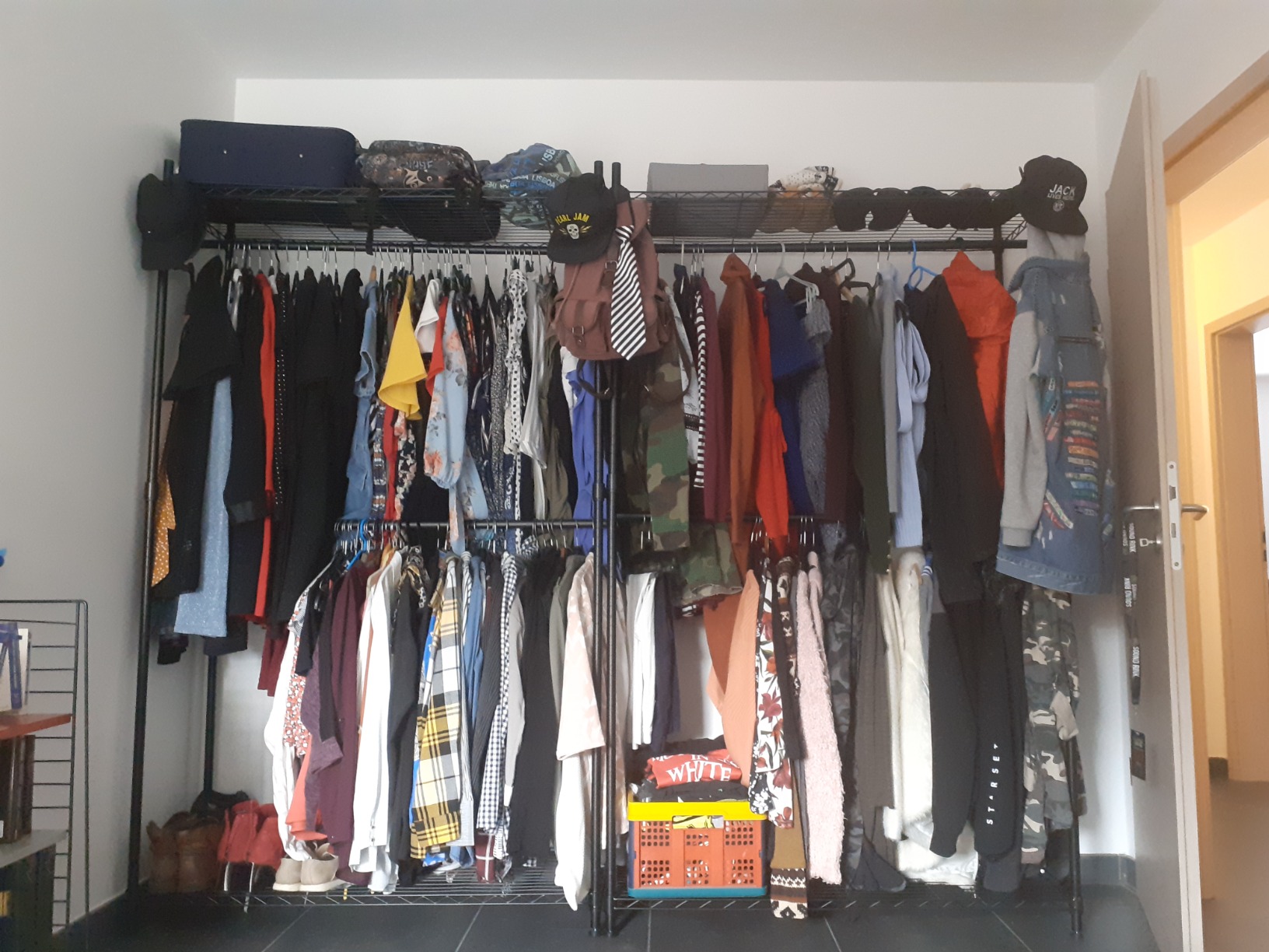 Portant à Vêtements Mobile Penderie à Vêtements Avec Roulettes Et