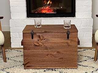Uncle Joe´s Truhe Couchtisch Truhentisch im Vintage Shabby chic Style aus Massiv-Holz in braun mit Stauraum und Deckel Holzkiste Beistelltisch Landhaus Wohnzimmertisch Holztisch nussbaum