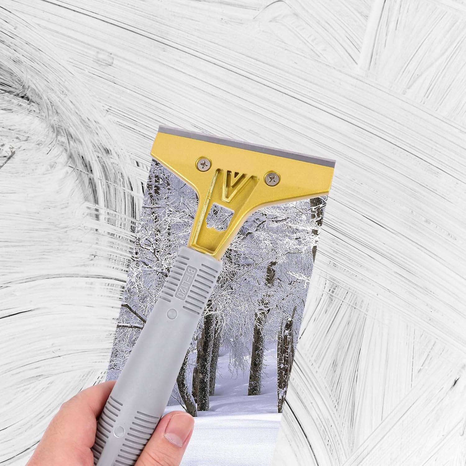 Utility Scraper Tool Precision Scraping and Extra Replacement Blades, Plastic and Carbon Steel Material for Household Cleanliness and Removing Glue from Floors and Tiles