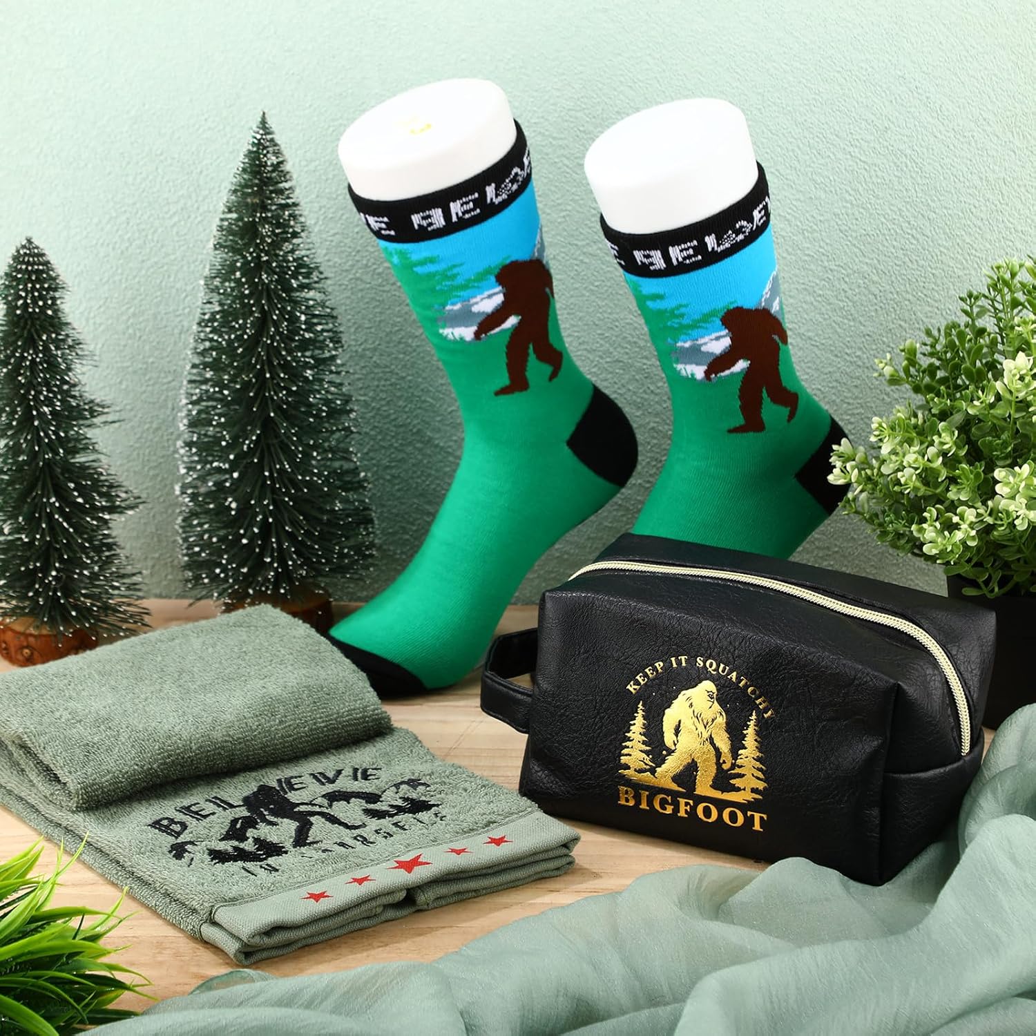 3 Pcs Bigfoot Gifts for Men Funny Sasquatch Travel Set with Leather Toiletry Bag Cotton Socks Hand Towel Novelty Gift for Men Husband Dad Camper - Image 7