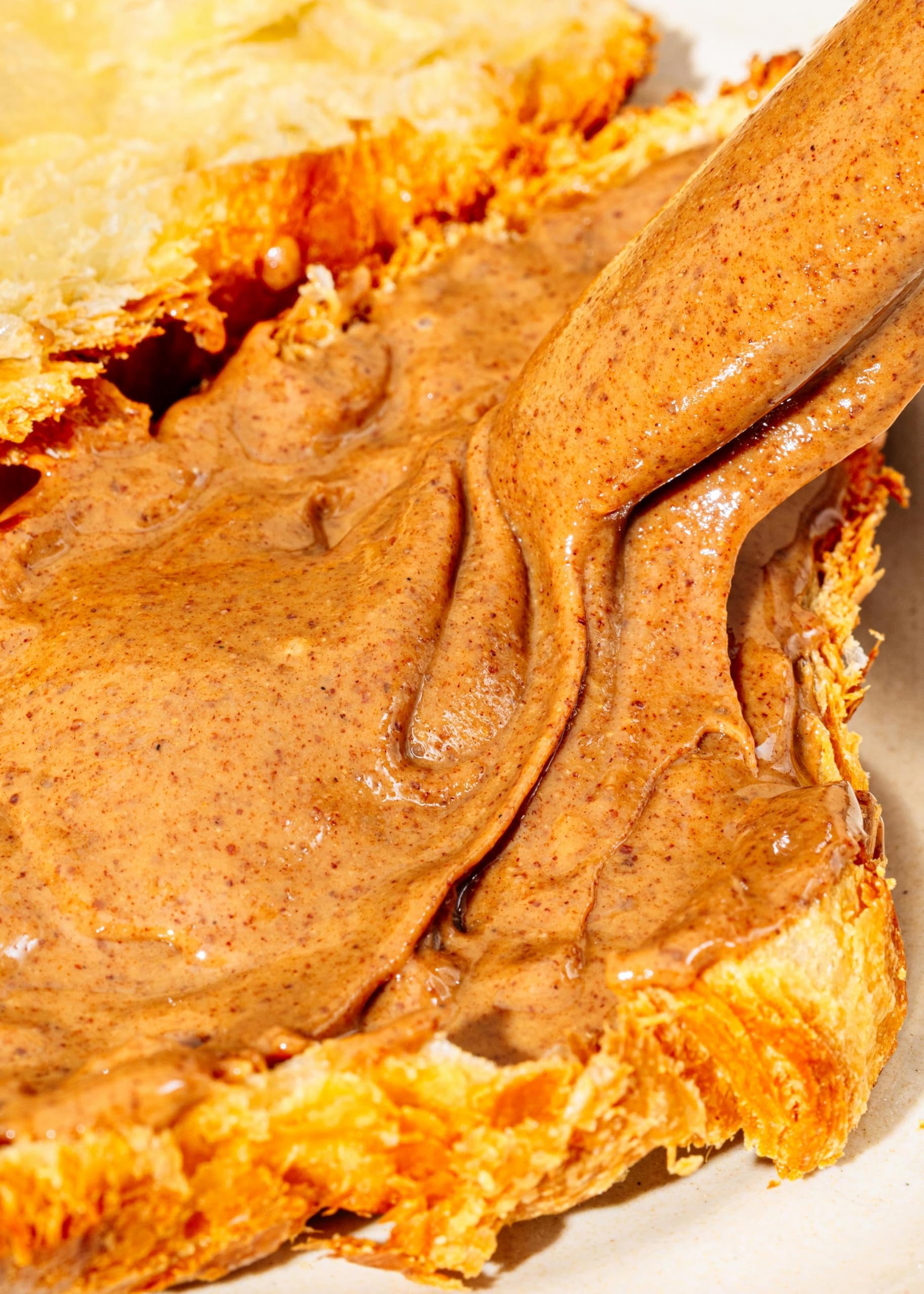 KoRo - Crema di mandorle con cannella e vaniglia bio 6 x 500 g - Fonte di proteine - Vegan - Sul porridge, sul pane o nei dolci
