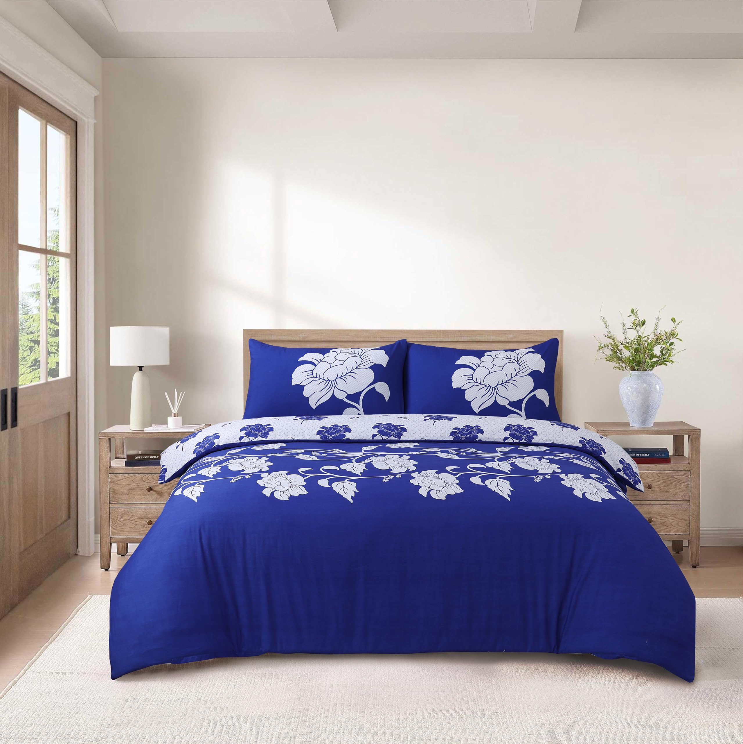 CHARKHAH 4 Piece Complete Bedding Set – Microfiber Reversible Duvet Cover, Deep Fitted Sheet & 2 Pillowcases | Soft, Breathable & Elegant - MF-QA-COM-SET-SUP-KING-RICHMOND-NAVY