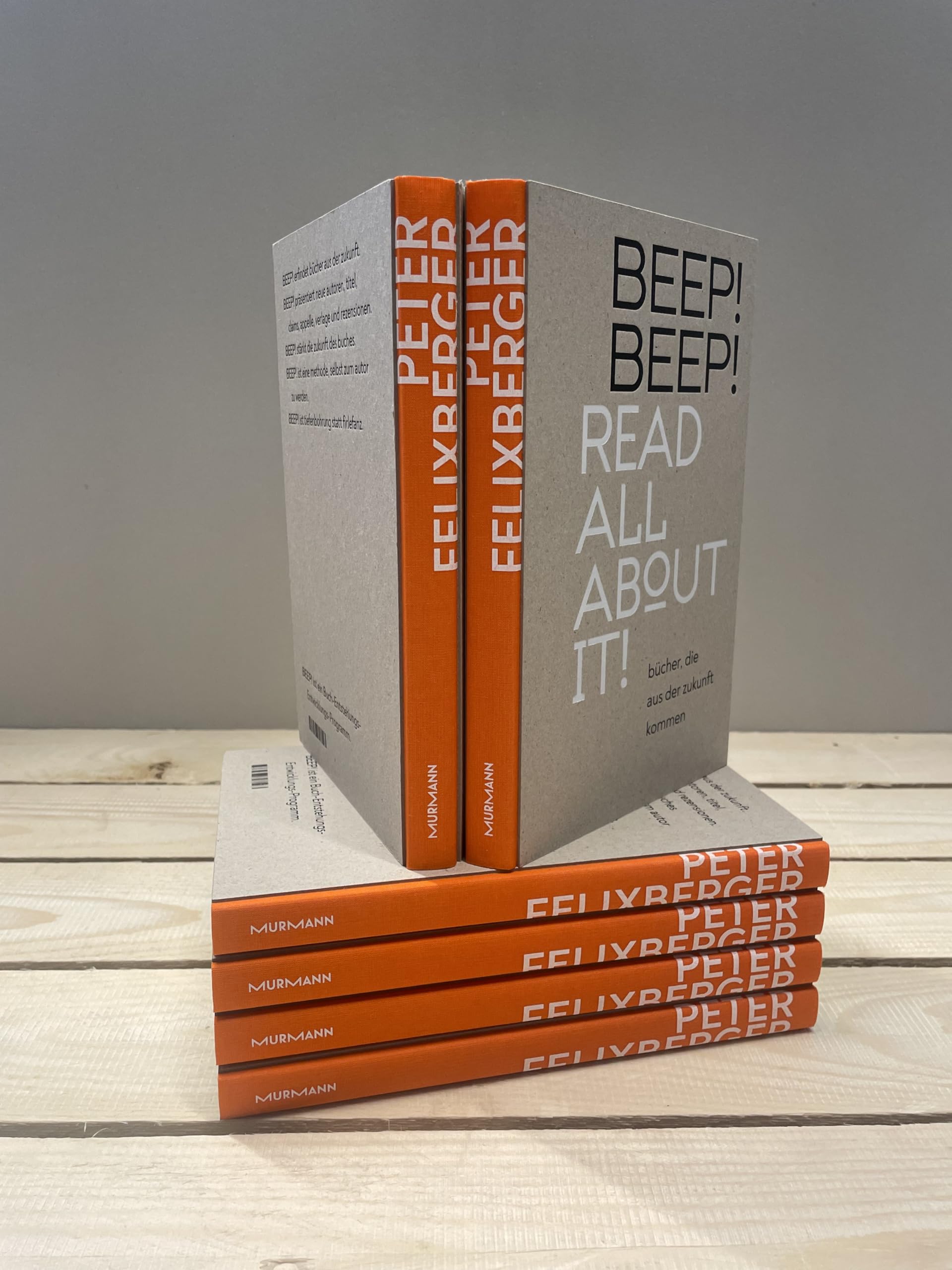 BEEP! BEEP! Read all about it!: Bücher, die aus der Zukunft kommen