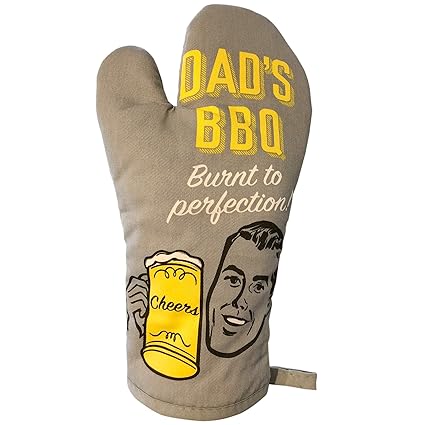 Brunch Club Dad's BBQ Burnt to Perfection! - Funny Joke Heat Resistant Oven Mitt Pot Holder Kitchen Gloves for Cooking - Novelty Gift for Those Dad's Who Love to Grill