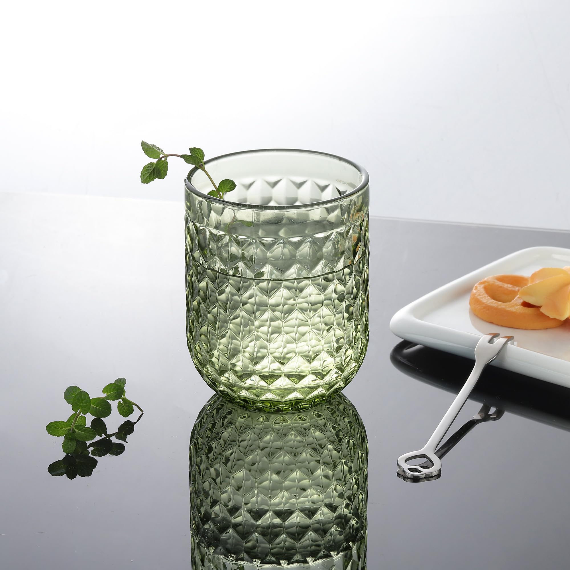 Joeyan Set de 6 Vasos de Cristal Agua Verde, 200ml Taza de Vidrio con Relieve, Vajillas de Colores Retro Elegantes, Cristaleria para Bar Restaurante en Casa, Apto para Lavavajillas