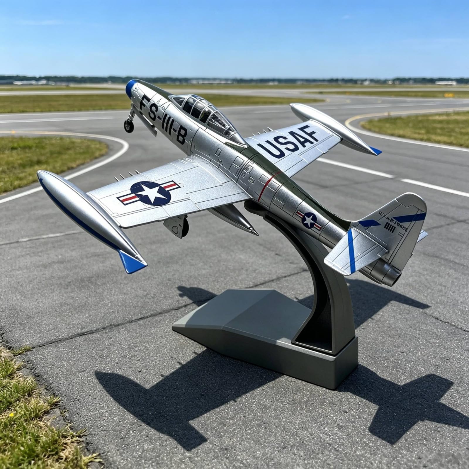 Colcolo Modello Aereo da Collezione F 84 Caccia in Lega Aereo da Esposizione Miniatura Jet Metallo con Supporto Espositivo Proporzioni Accurate Adatto per Collezione Decorazione
