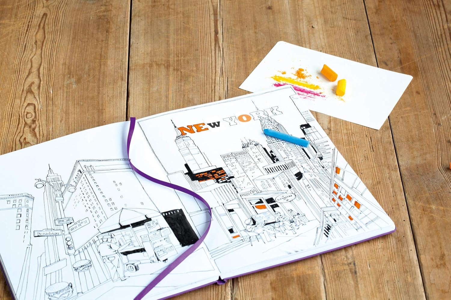 Leuchtturm1917 - Medium A5 Hardcover Sketchbook (Black) - 112 Pages of 150g/m² Paper