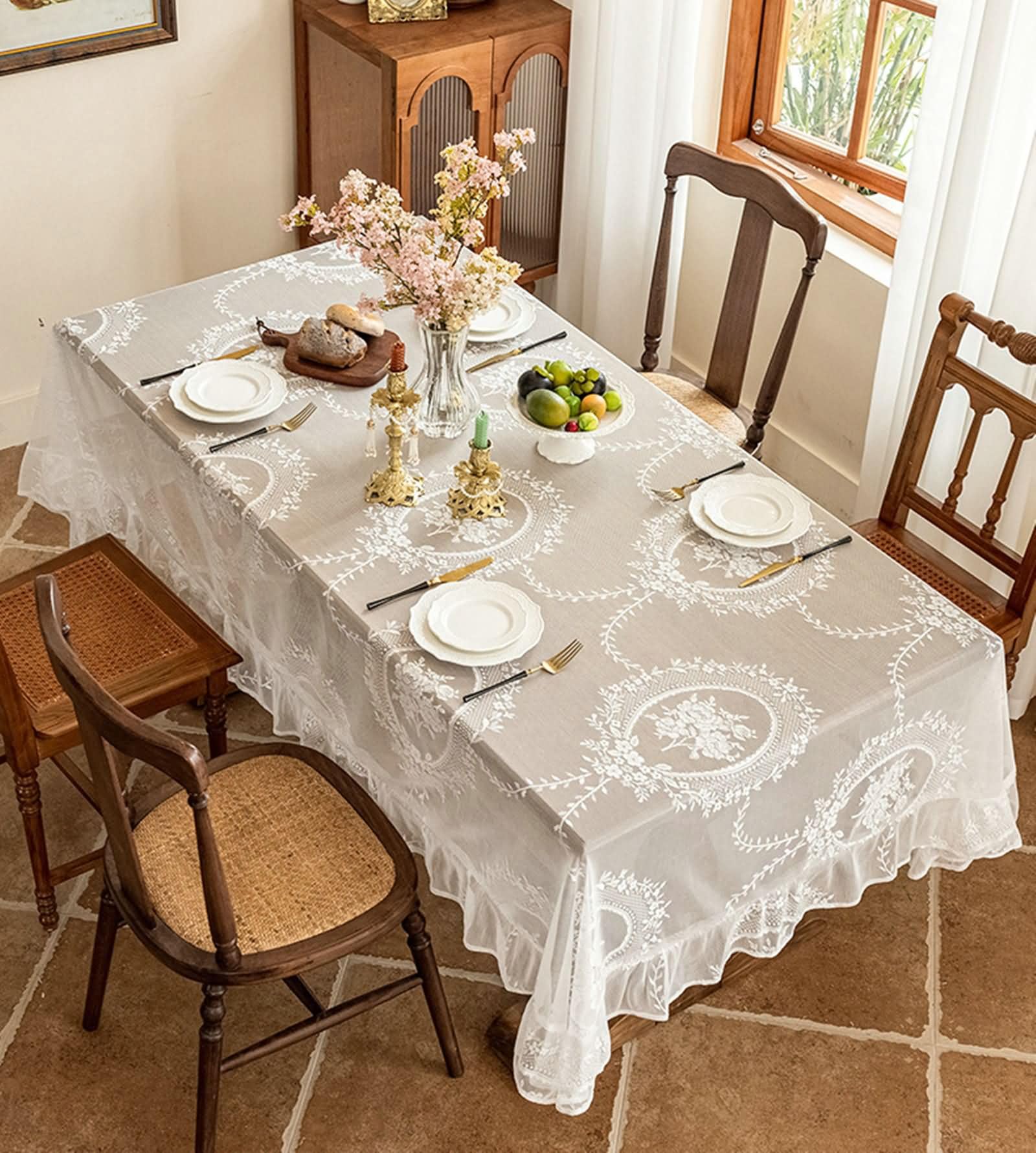 Nappe dentelle fleurie pour buffet de pique-nique et décoration de table bohème