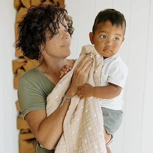 Vista 16 de Little Unicorn - Colcha para recién nacido, tela de muselina ultrasuave de varias capas, regalo para recién nacidos y para usar en cualquier lugar