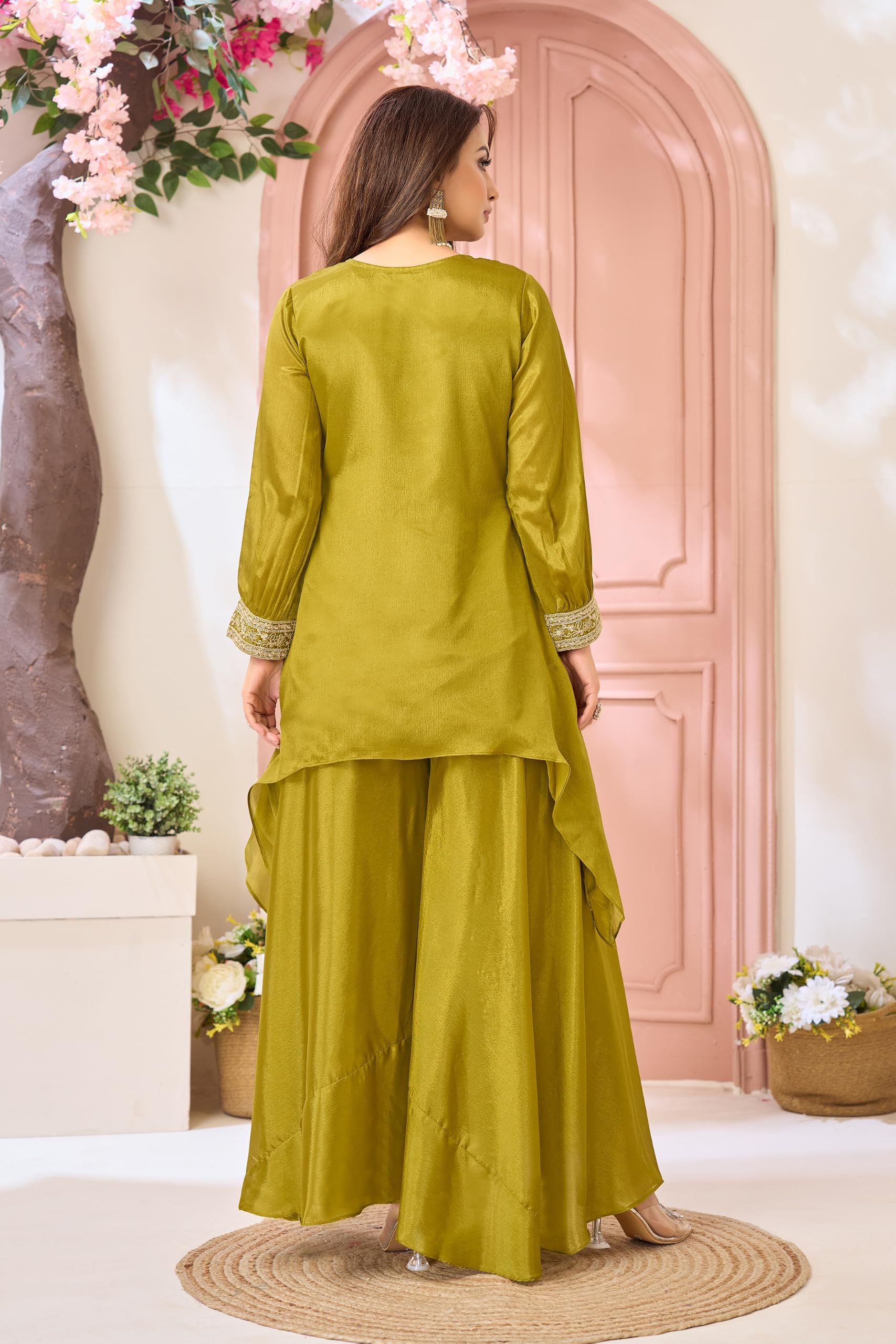 Ricamo Chinon & Coding Work Fancy Kurta Palazzo Set per le donne (KN-1056)