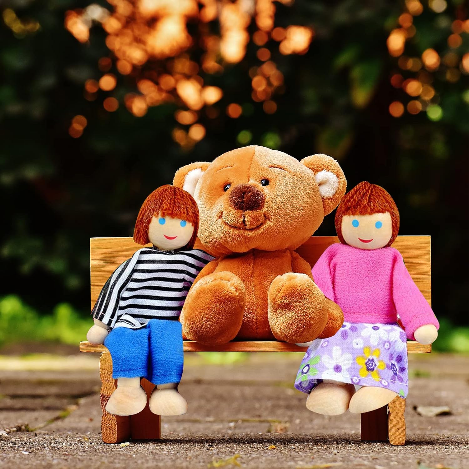 4pcs Wooden Doll House Family Set Dolls Family Pretend Play Figures