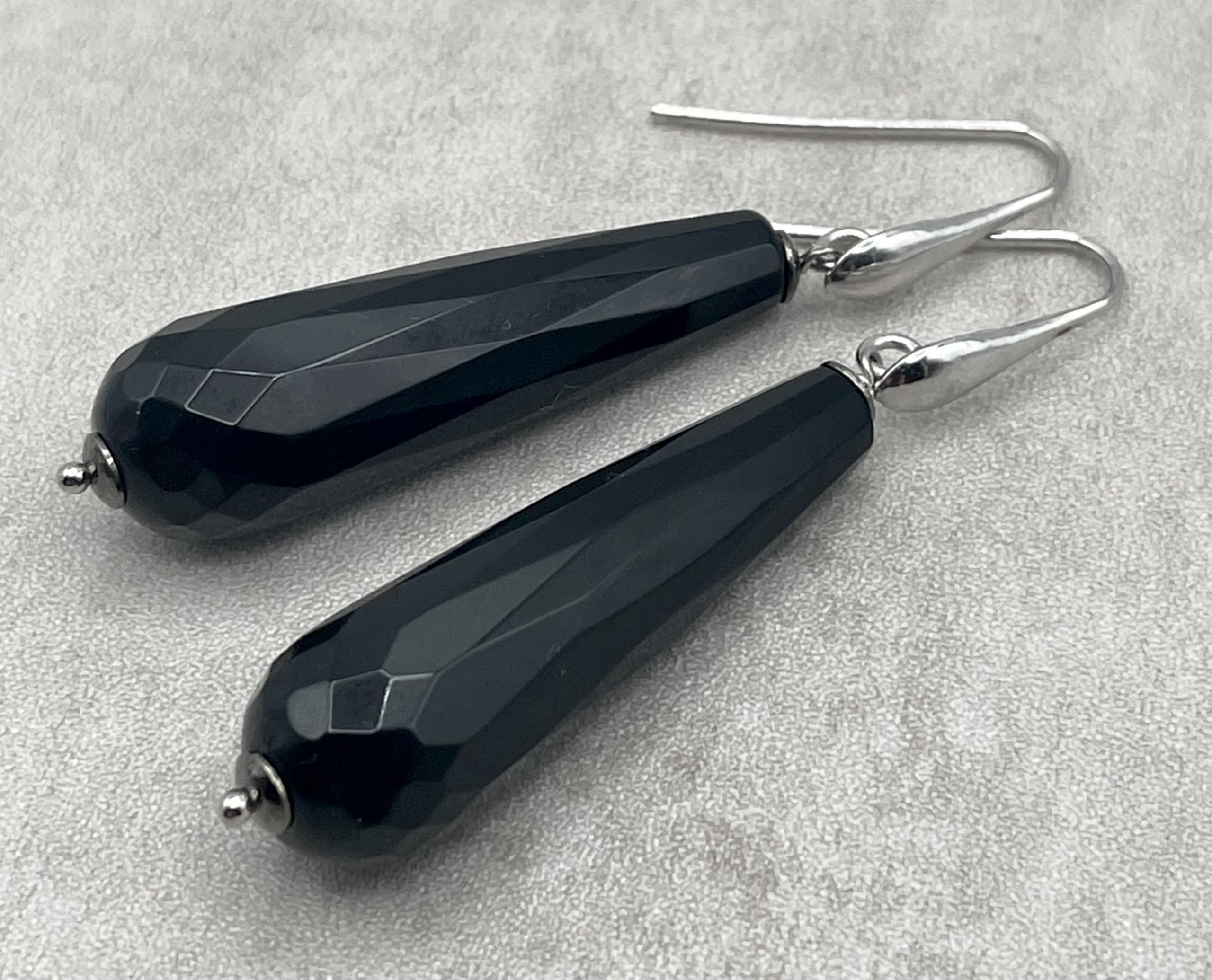 Orecchini con Gocce di Onice Nero Sfaccettato, Pendenti in Argento 925, Made in Italy, Gioielli Pietre Dure, Regalo per Lei