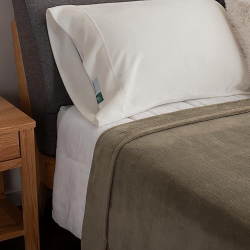 Miniatura 7 de Berkshire Blanket Classic Serasoft Manta de felpa tamaño individualindividual XL, manta de cama de forro polar coral, acogedora y mullida, ligera y